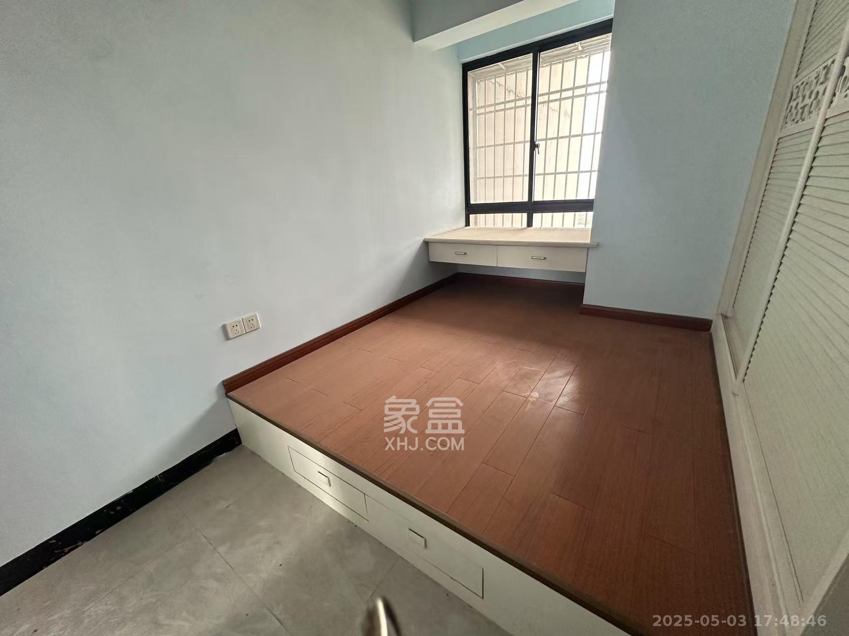 峰尚国际 3室2厅2卫 1500.0元/月 峰尚国际 3室2厅2卫 1500.0元/月室内图