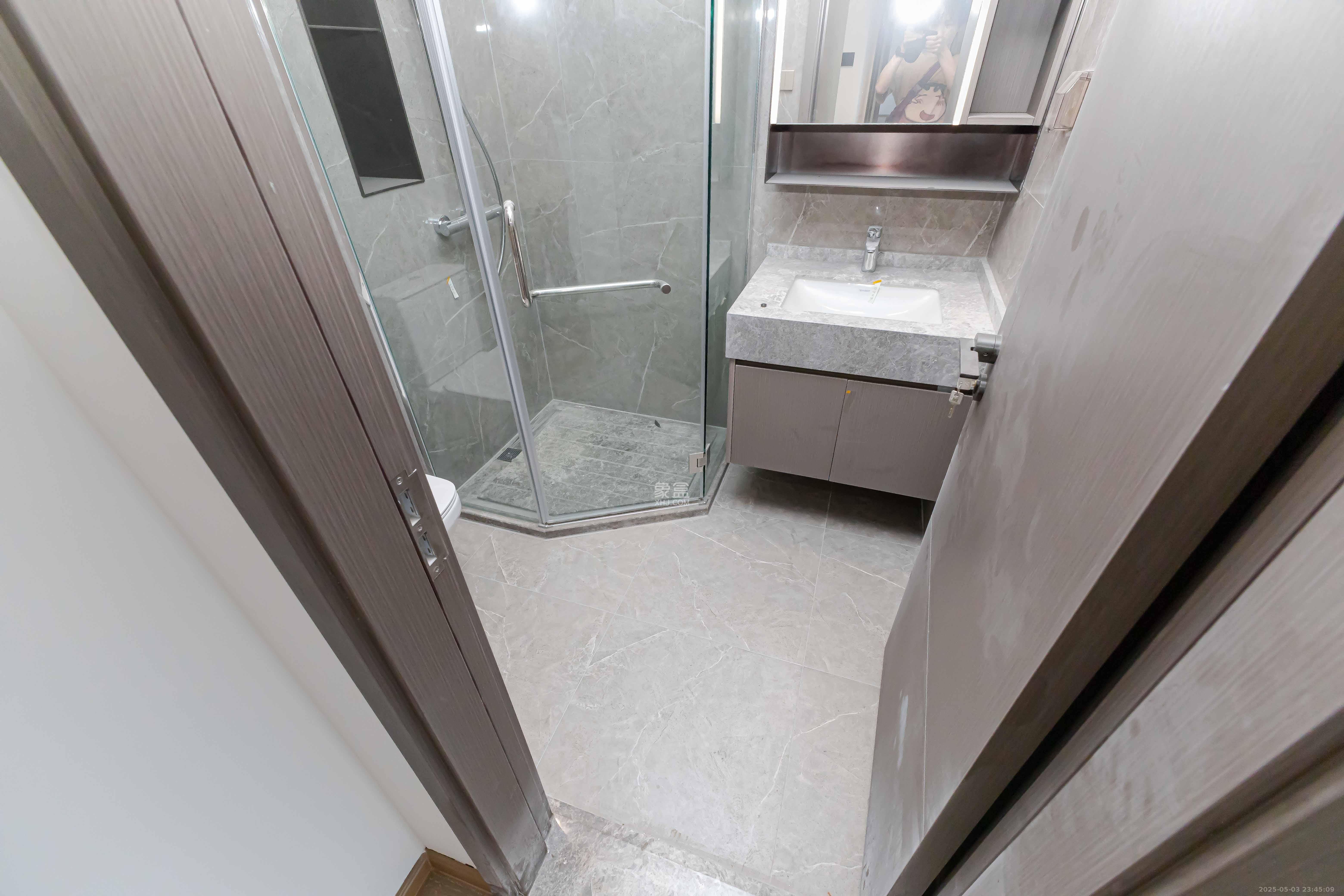 嘉臣道 4室2厅3卫 295.0万 嘉臣道 4室2厅3卫 295.0万卫生间