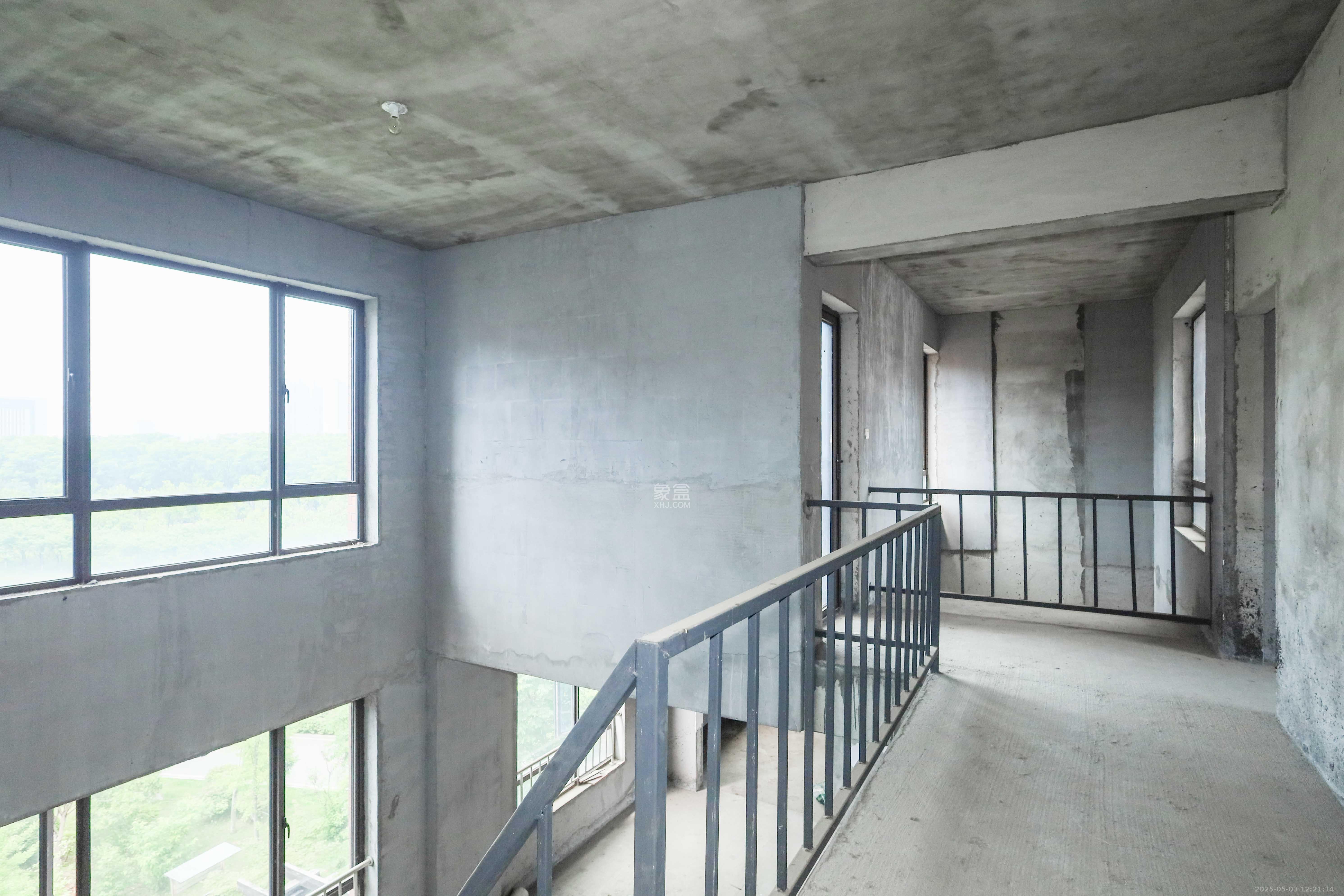 中冶中央公园  5室2厅3卫   238.00万其他