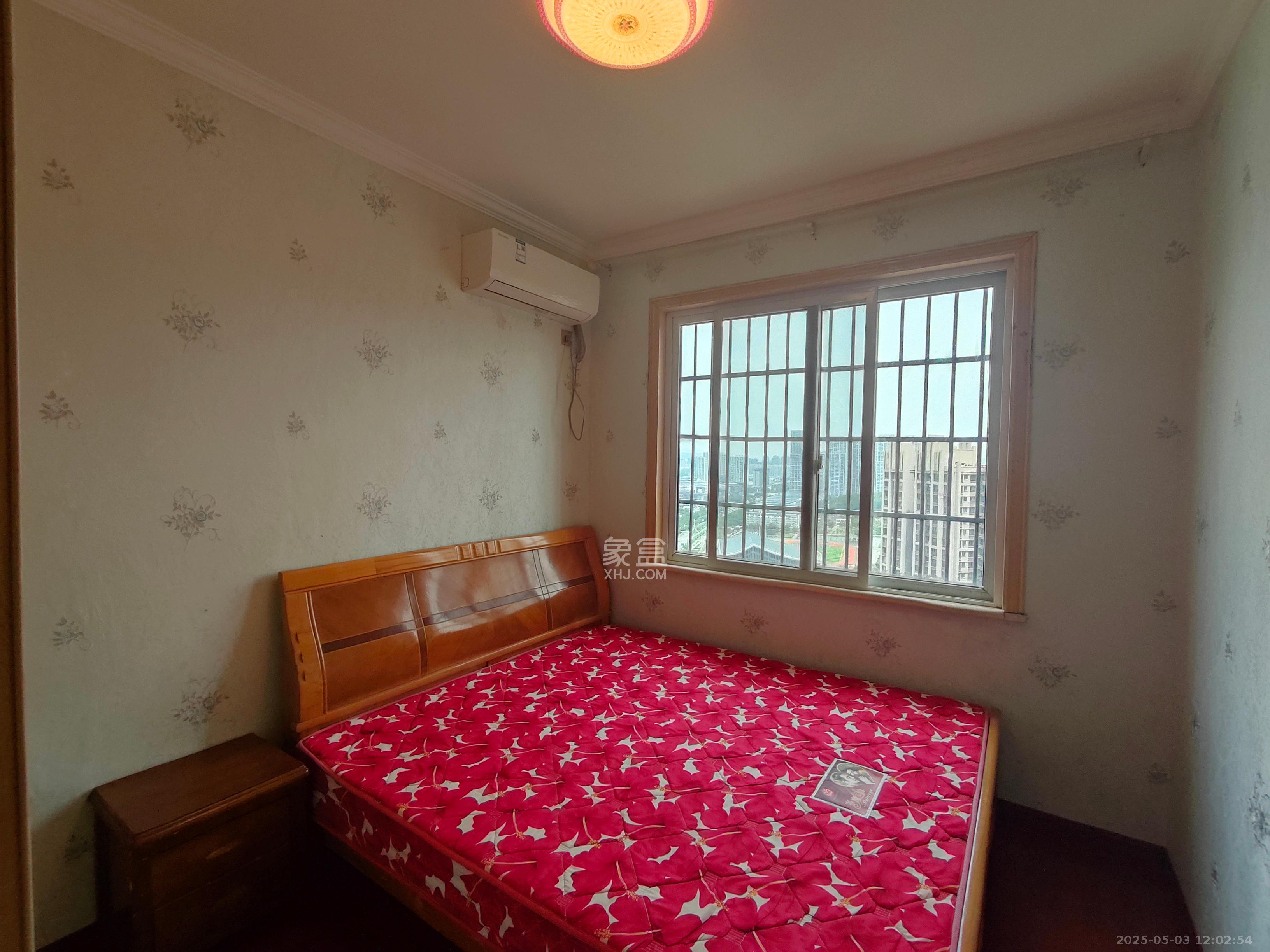 嘉顺苑 3室2厅2卫 2400.0元/月 嘉顺苑 3室2厅2卫 2400.0元/月室内图