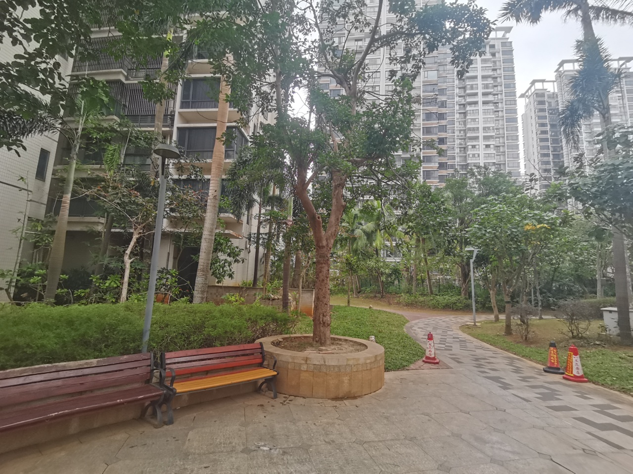 和信广场 2室2厅1卫 190.0万 和信广场 2室2厅1卫 190.0万客厅