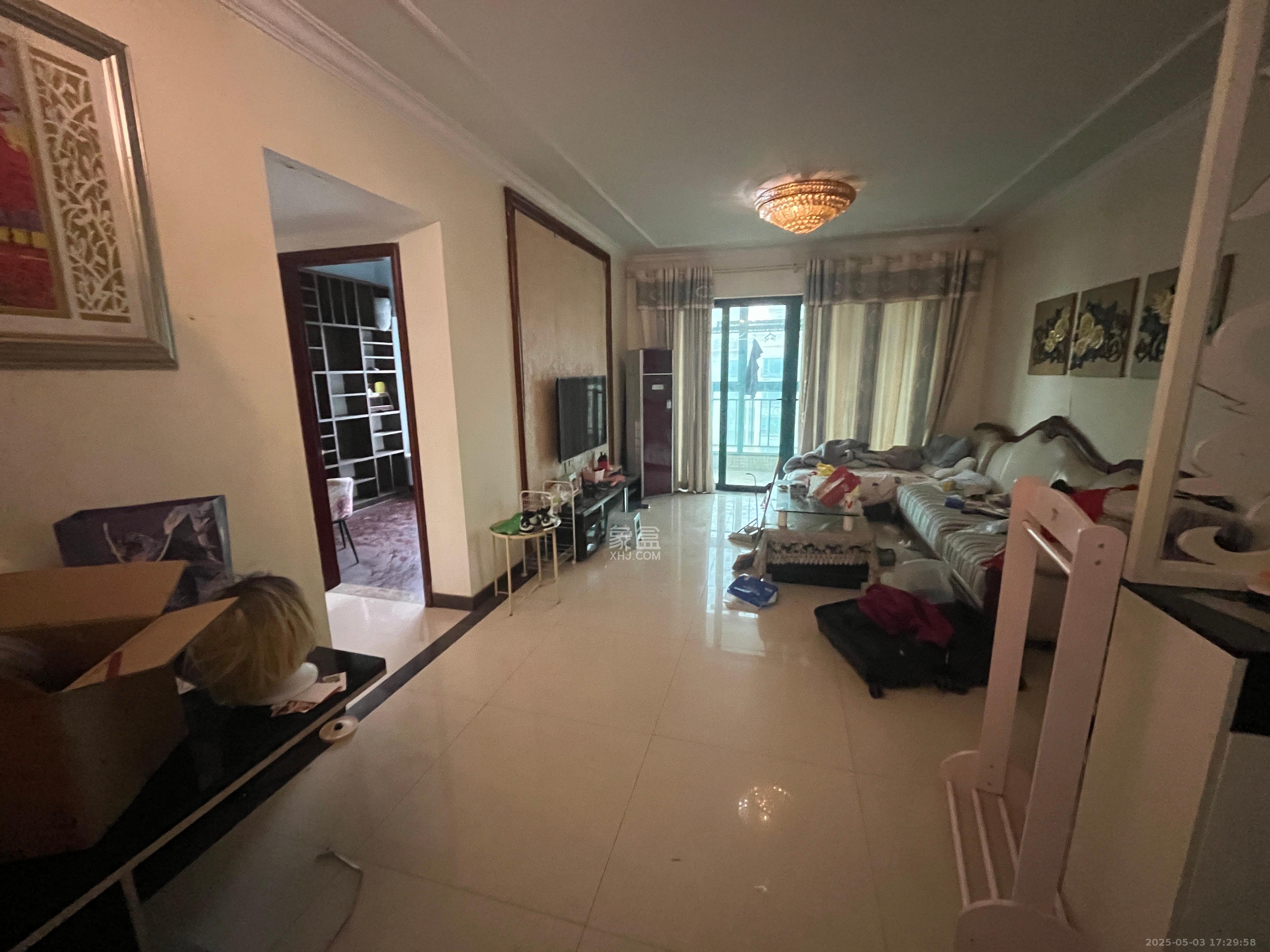 恒大绿洲 3室2厅1卫 2500.0元/月 恒大绿洲 3室2厅1卫 2500.0元/月室内图