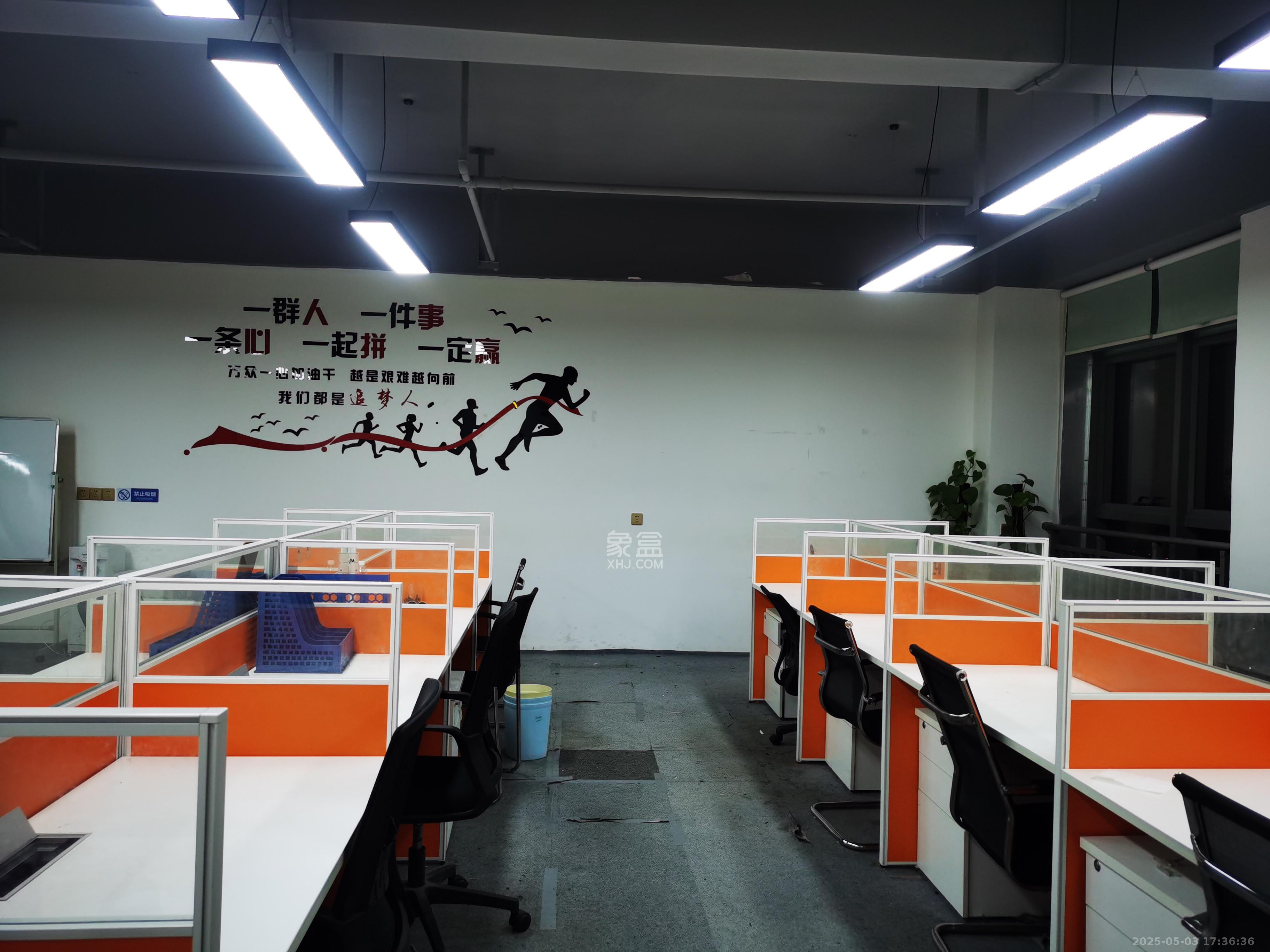 长房时代城   127.53㎡      7000.0元/月室内图