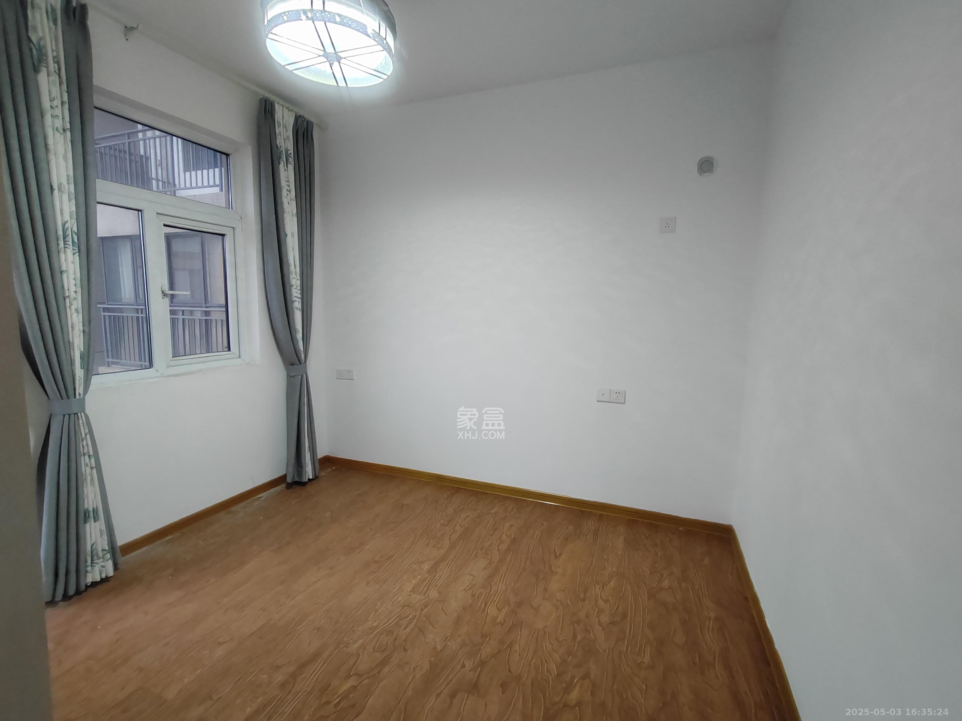 和悦城(蟠龙景苑) 3室2厅1卫 1600.0元/月 和悦城(蟠龙景苑) 3室2厅1卫 1600.0元/月室内图