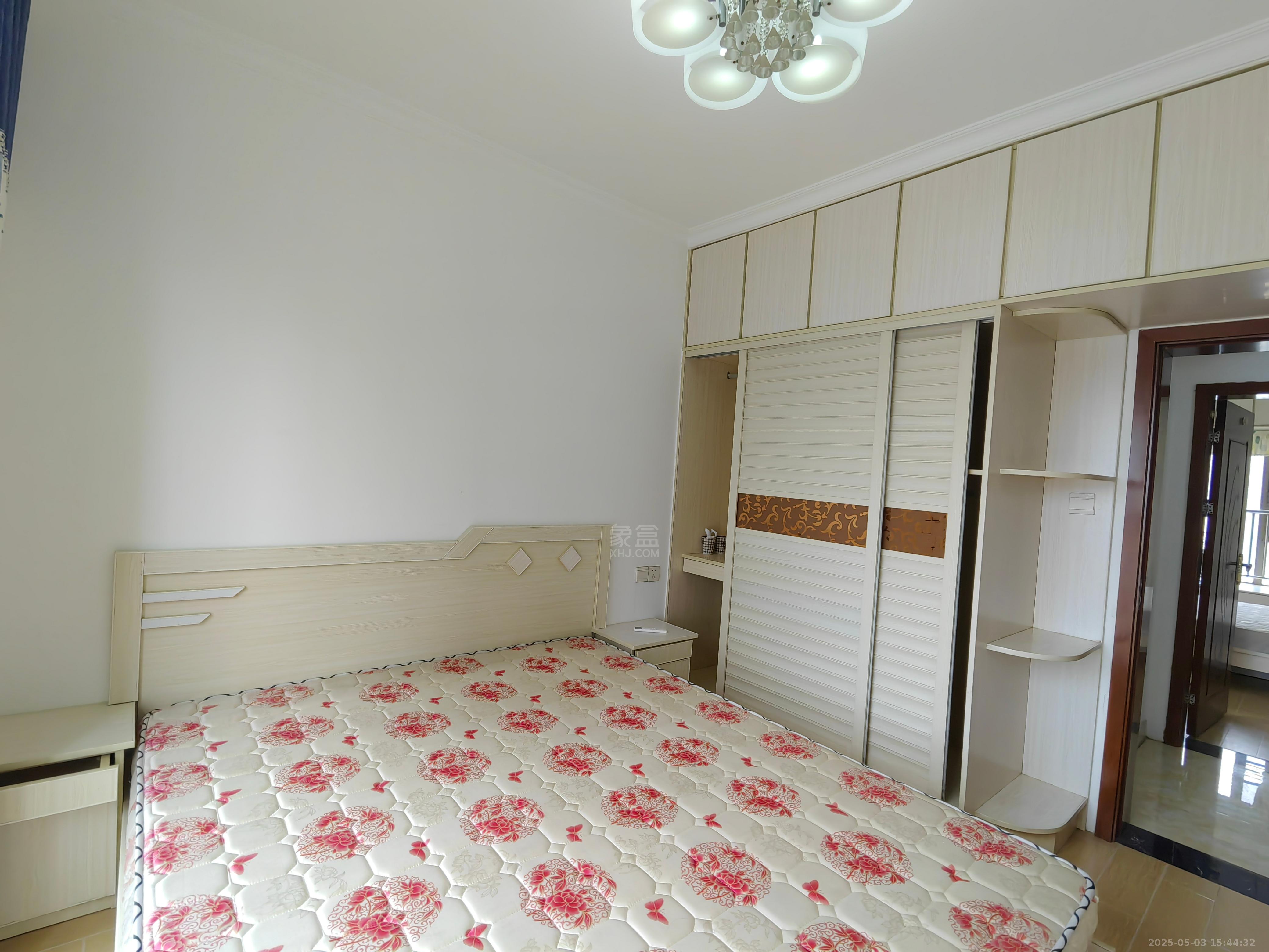 凯风珑城 3室2厅2卫 1600.0元/月 凯风珑城 3室2厅2卫 1600.0元/月室内图