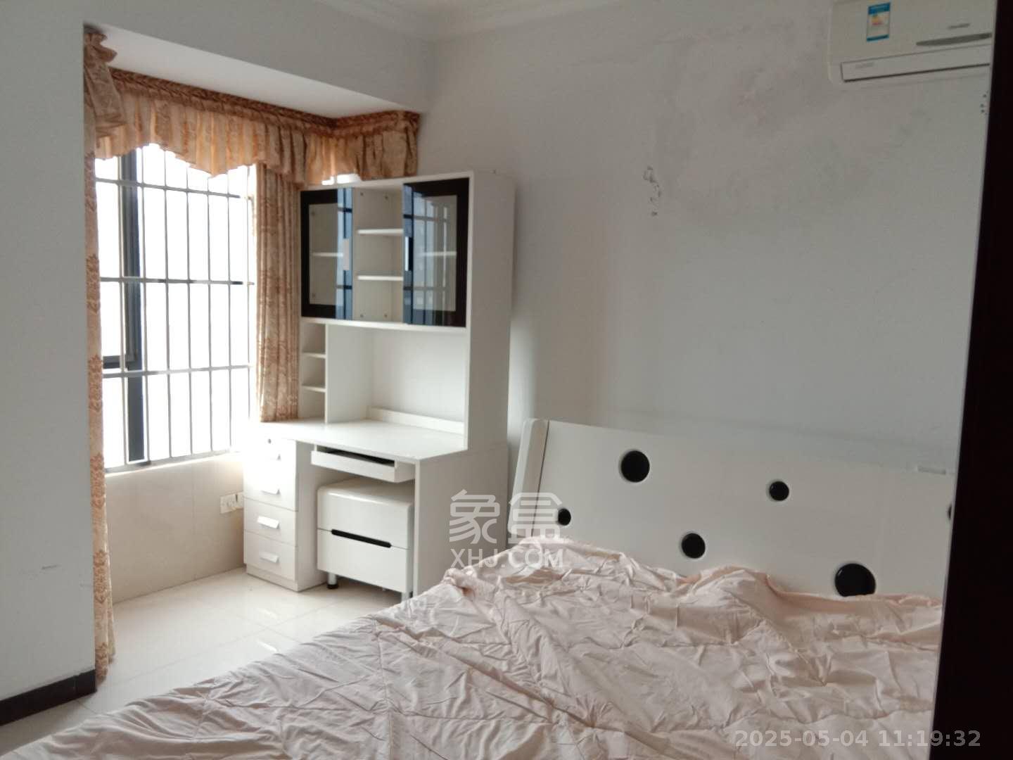长房时代城  3室2厅1卫   2900.00元/月室内图