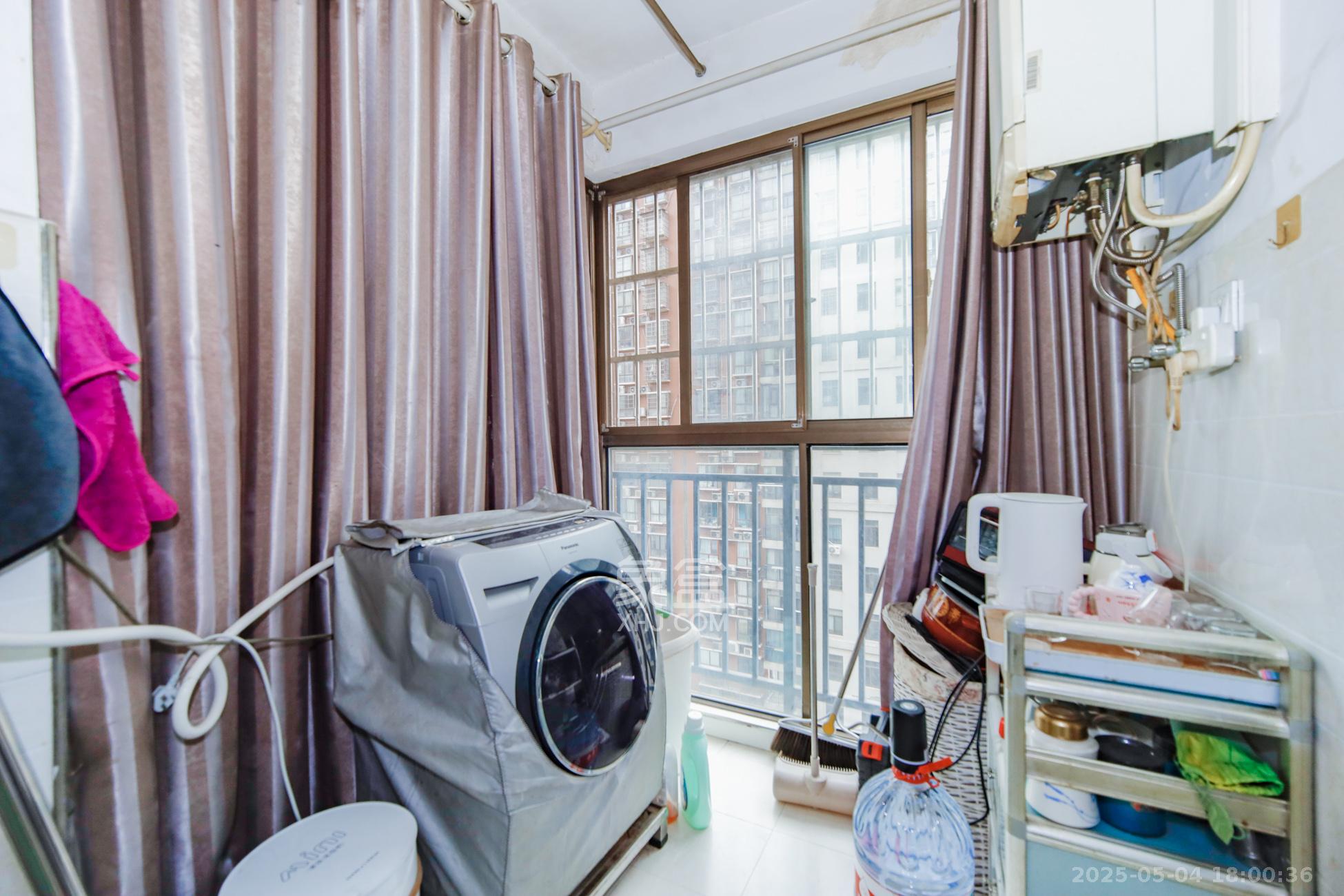 湘翰御舍 3室2厅2卫 93.0万 湘翰御舍 3室2厅2卫 93.0万阳台