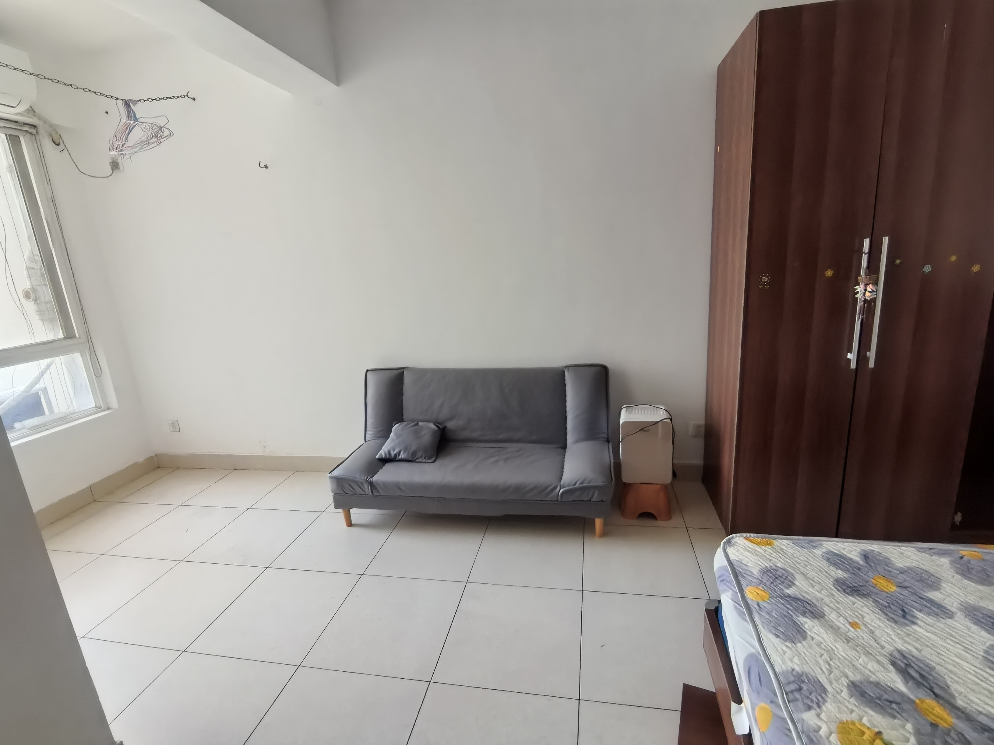 海韵裕都 1室0厅1卫 42.0万 海韵裕都 1室0厅1卫 42.0万客厅