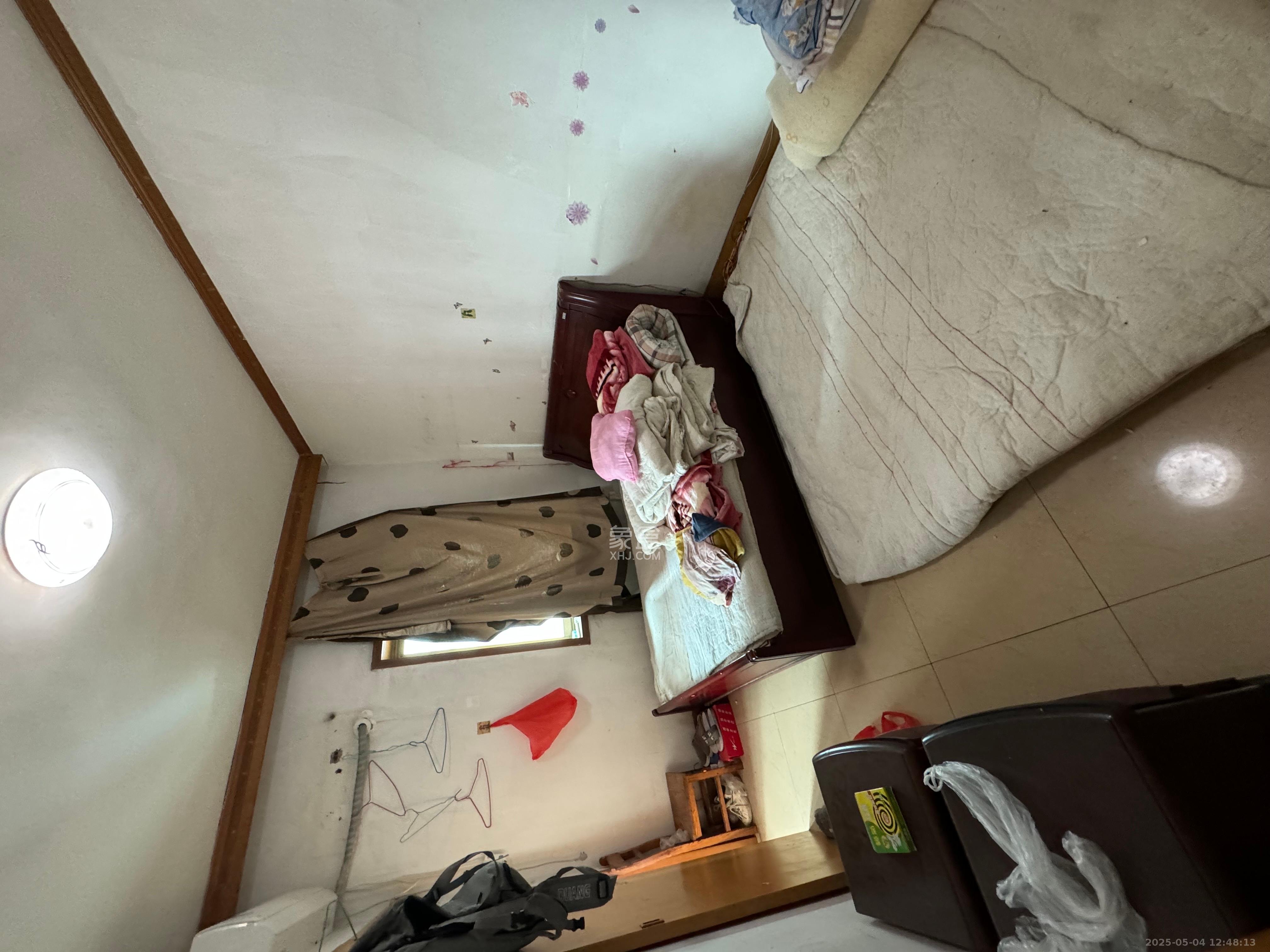 隆华金属宿舍  3室2厅1卫    2400.0元/月 隆华金属宿舍  3室2厅1卫    2400.0元/月室内图