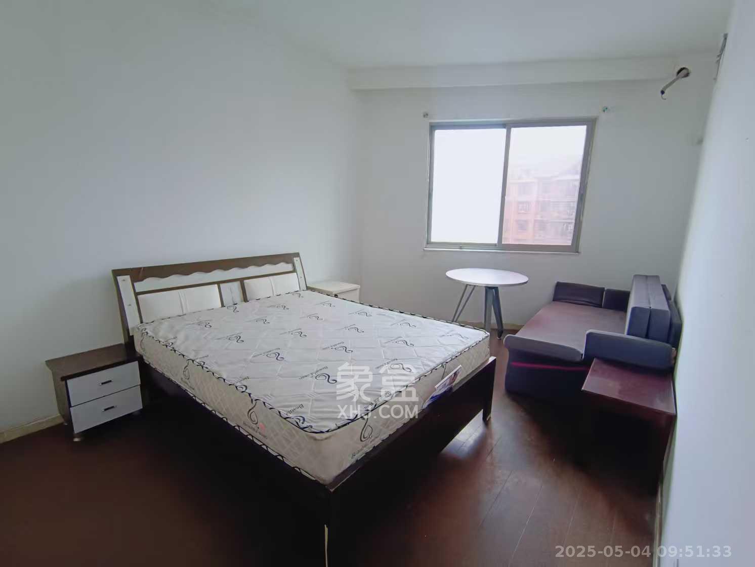 阳光100二期 4室2厅2卫 2200.0元/月 阳光100二期 4室2厅2卫 2200.0元/月室内图