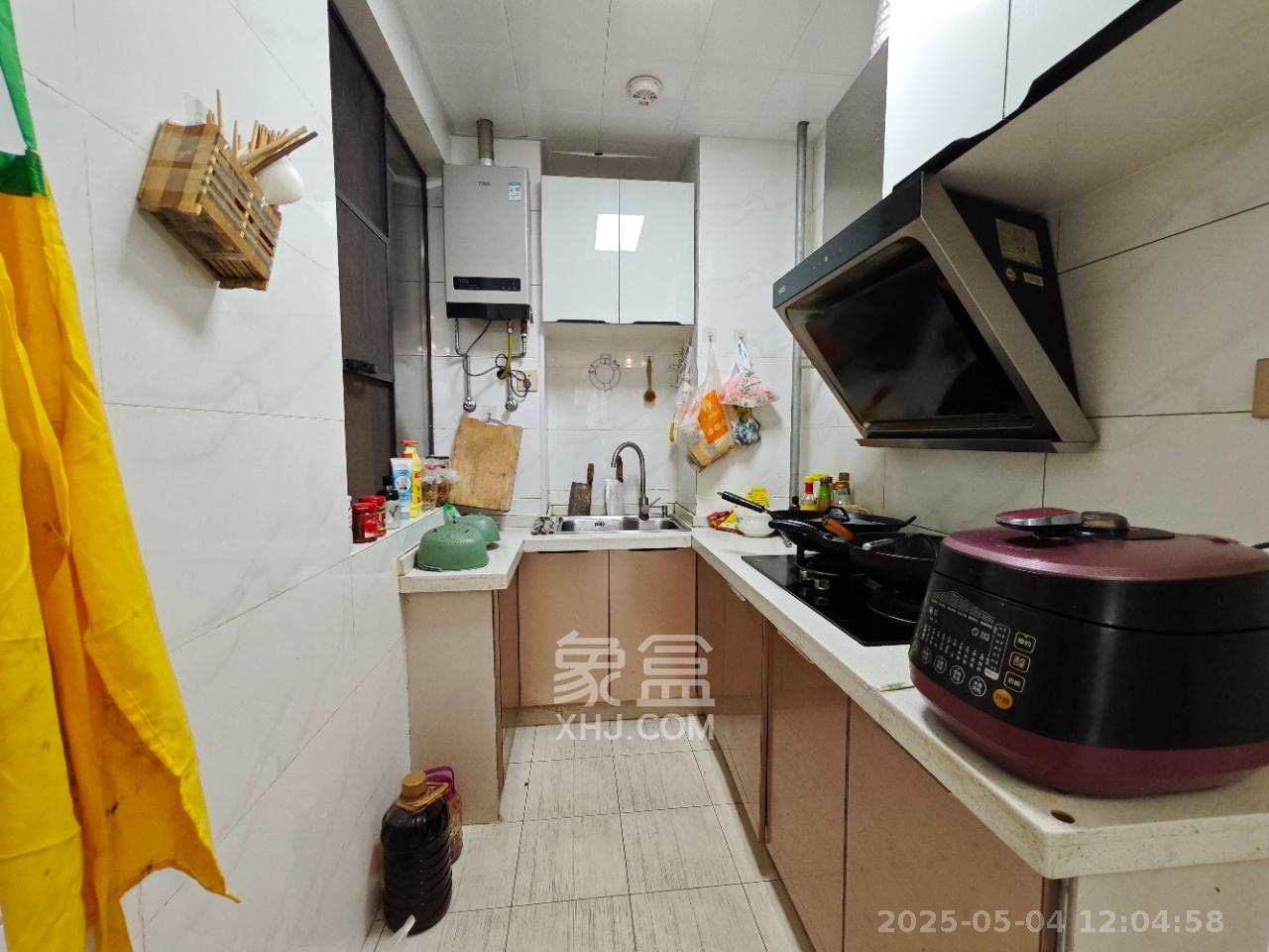 华润置地广场二期  3室2厅1卫   2200.00元/月室内图