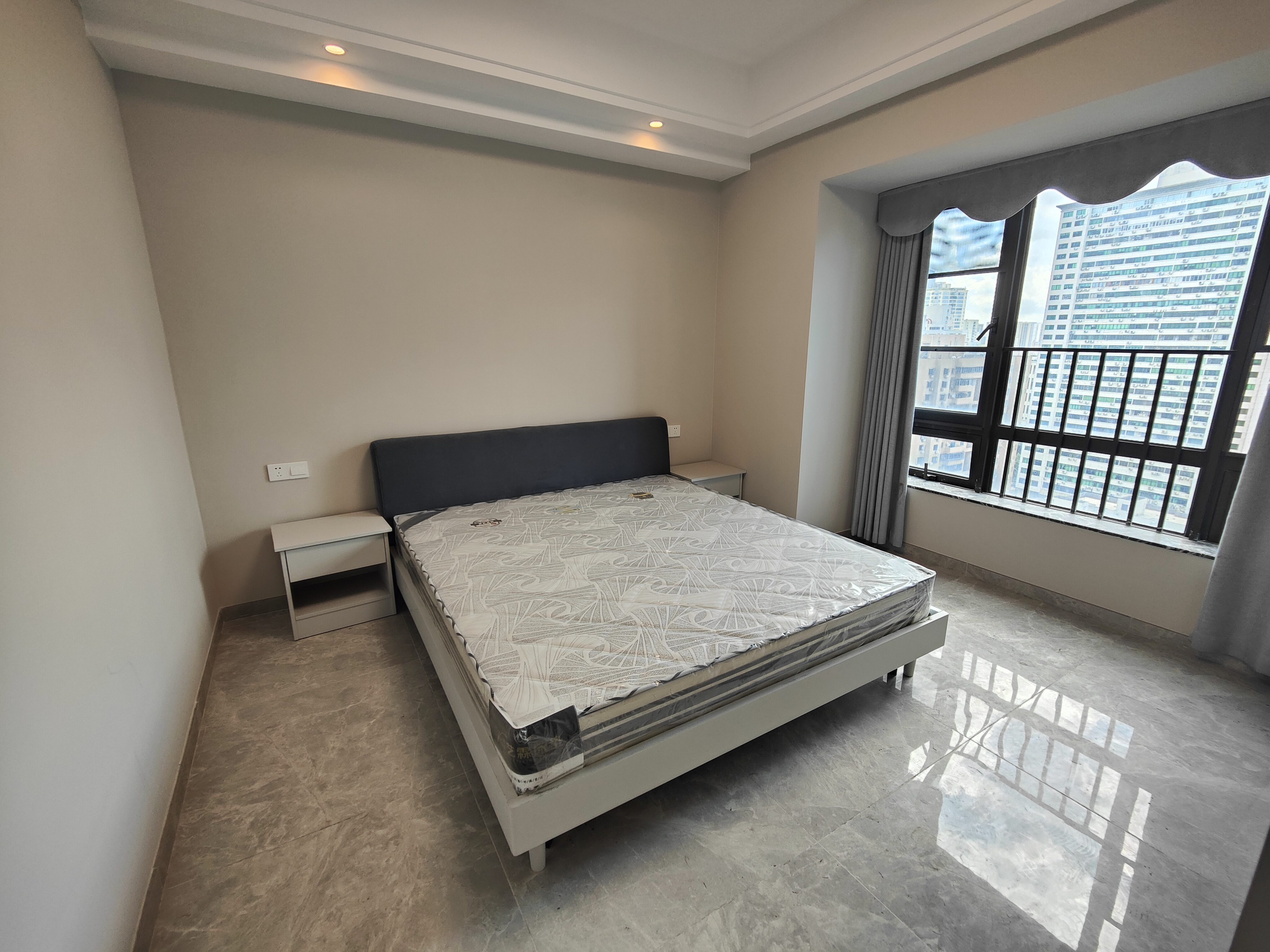 华润中心  4室2厅2卫    6500.0元/月 华润中心  4室2厅2卫    6500.0元/月室内图