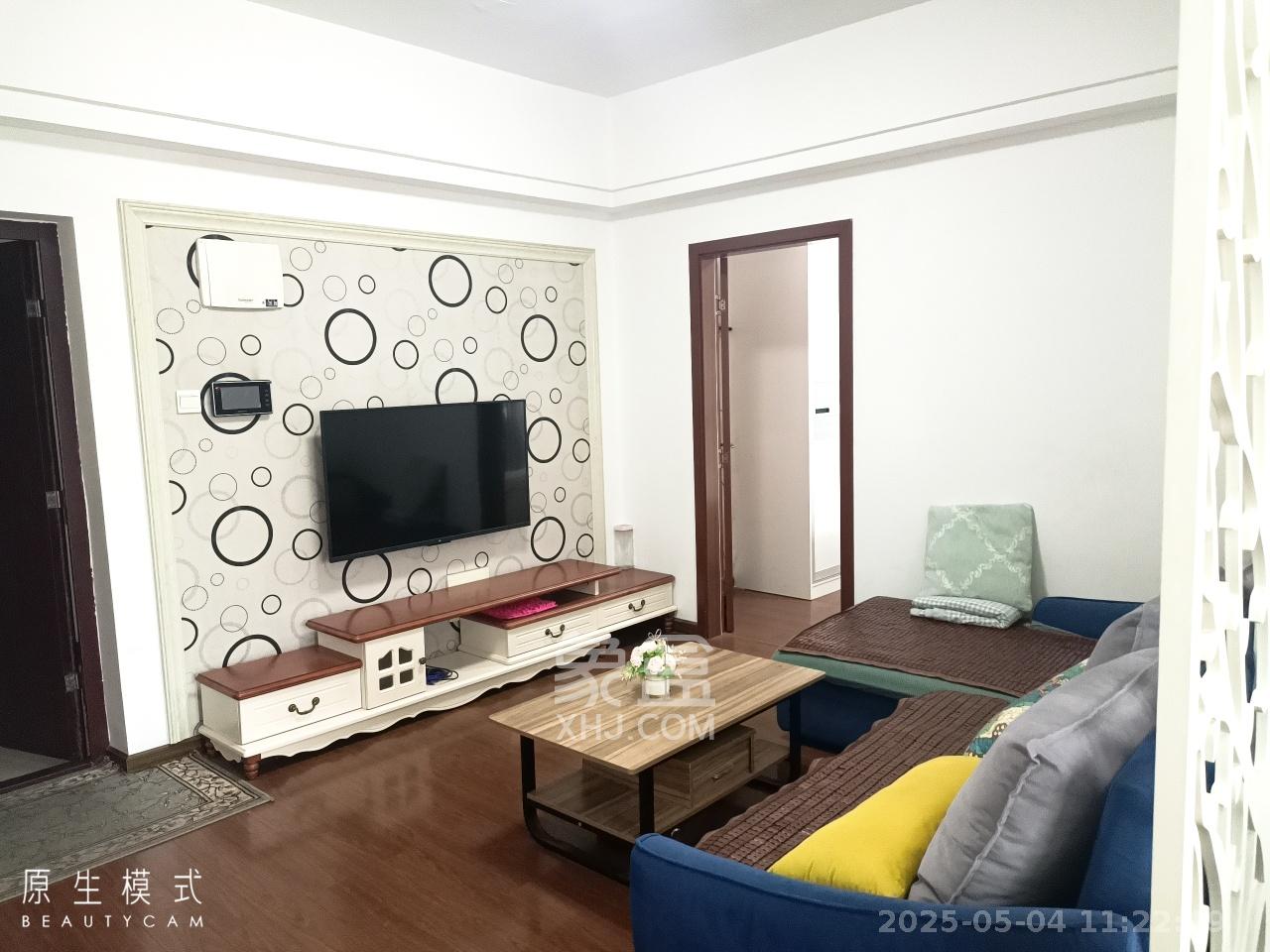 环宇天地、中海地产（中信城市广场二期）  2室2厅1卫   1800.00元/月室内图