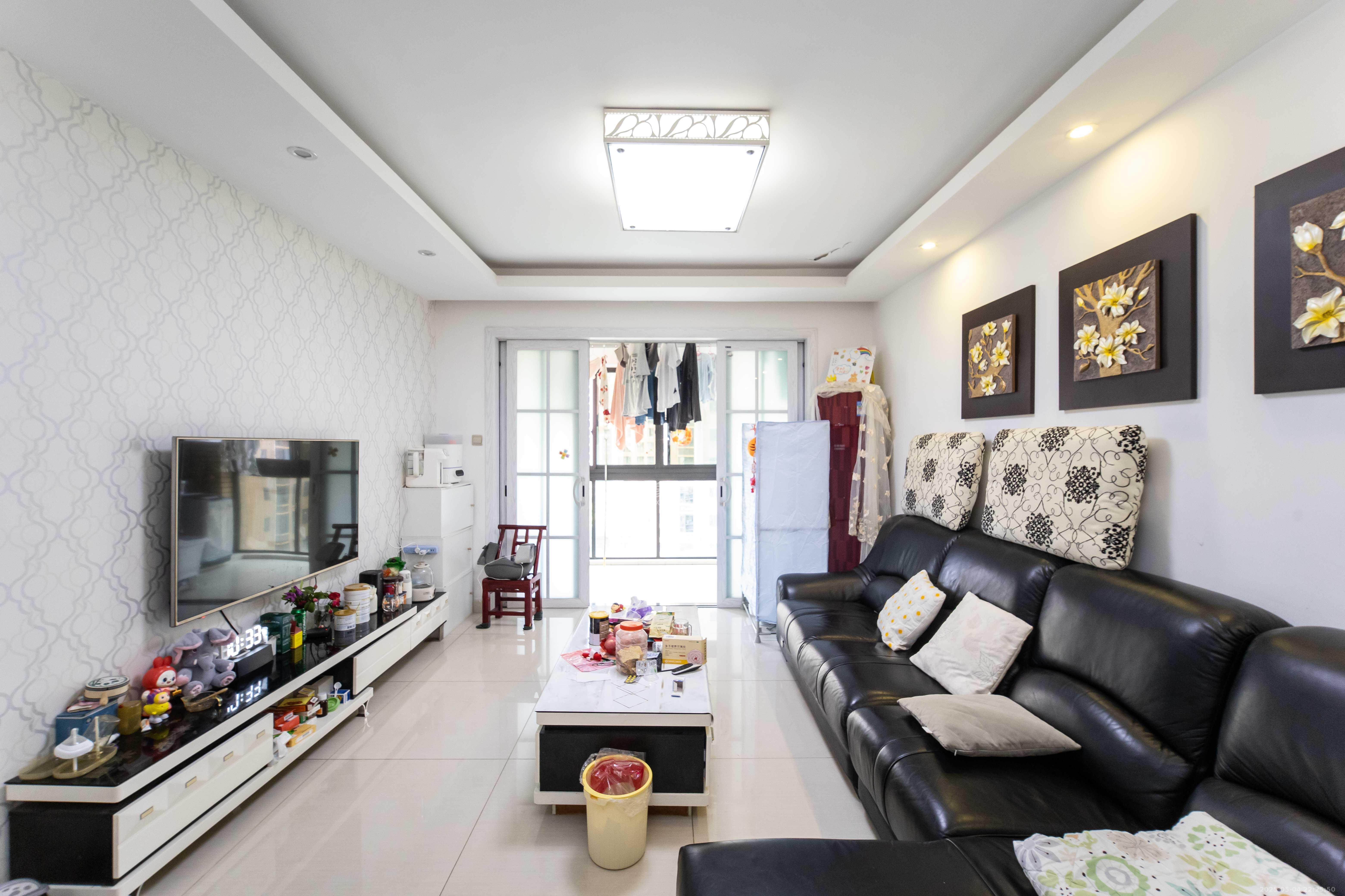 长房白沙湾 2室2厅1卫 98.0万 长房白沙湾 2室2厅1卫 98.0万客厅