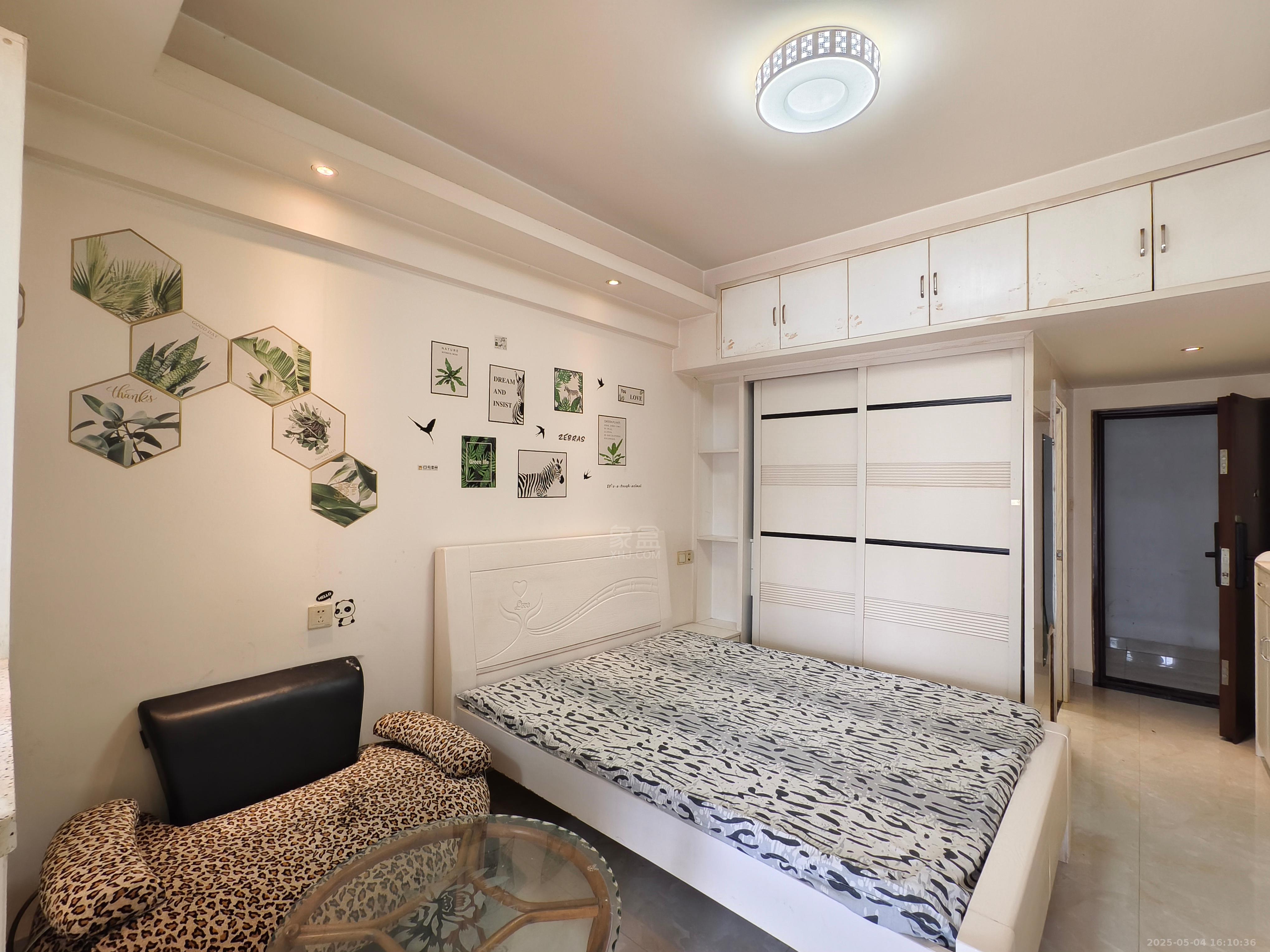 中建御山和苑  1室1厅1卫   1200.00元/月室内图