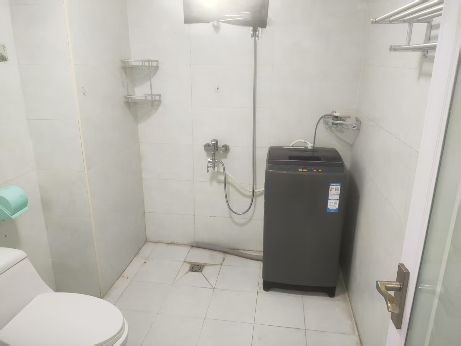 新宏基大厦  1室1厅1卫   1200.00元/月室内图