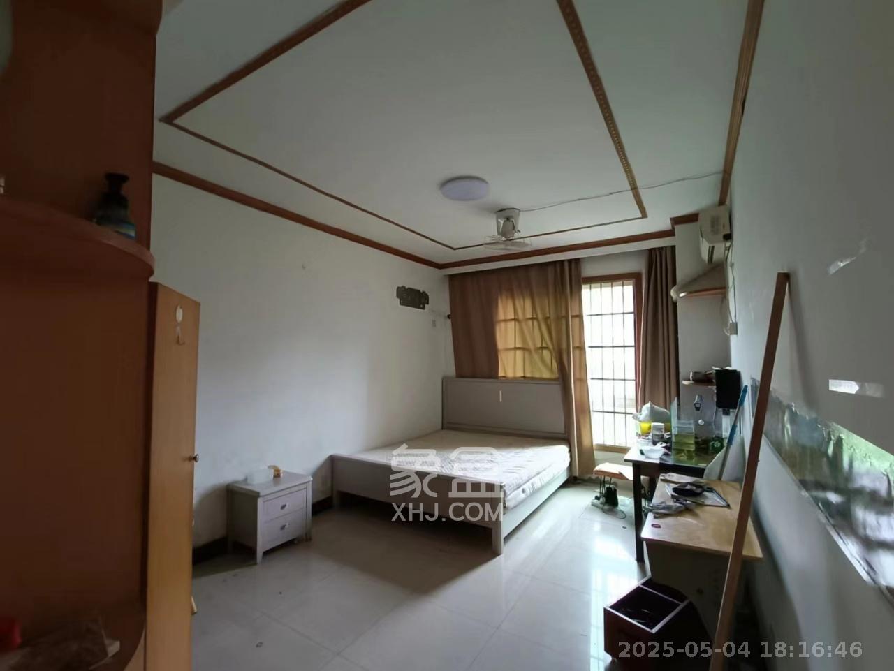 鑫宇翠庭  4室2廳1衛(wèi)   2800.00元/月室內(nèi)圖