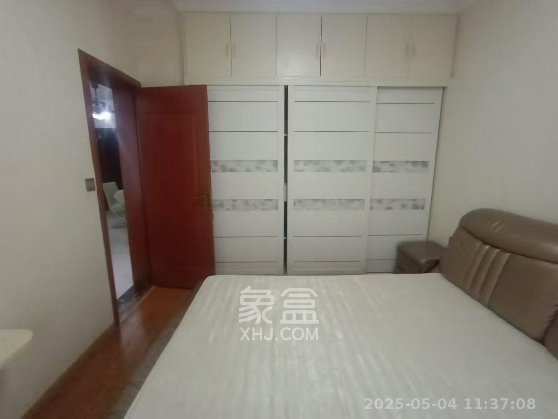 南枫时光  3室2厅1卫   2700.00元/月室内图