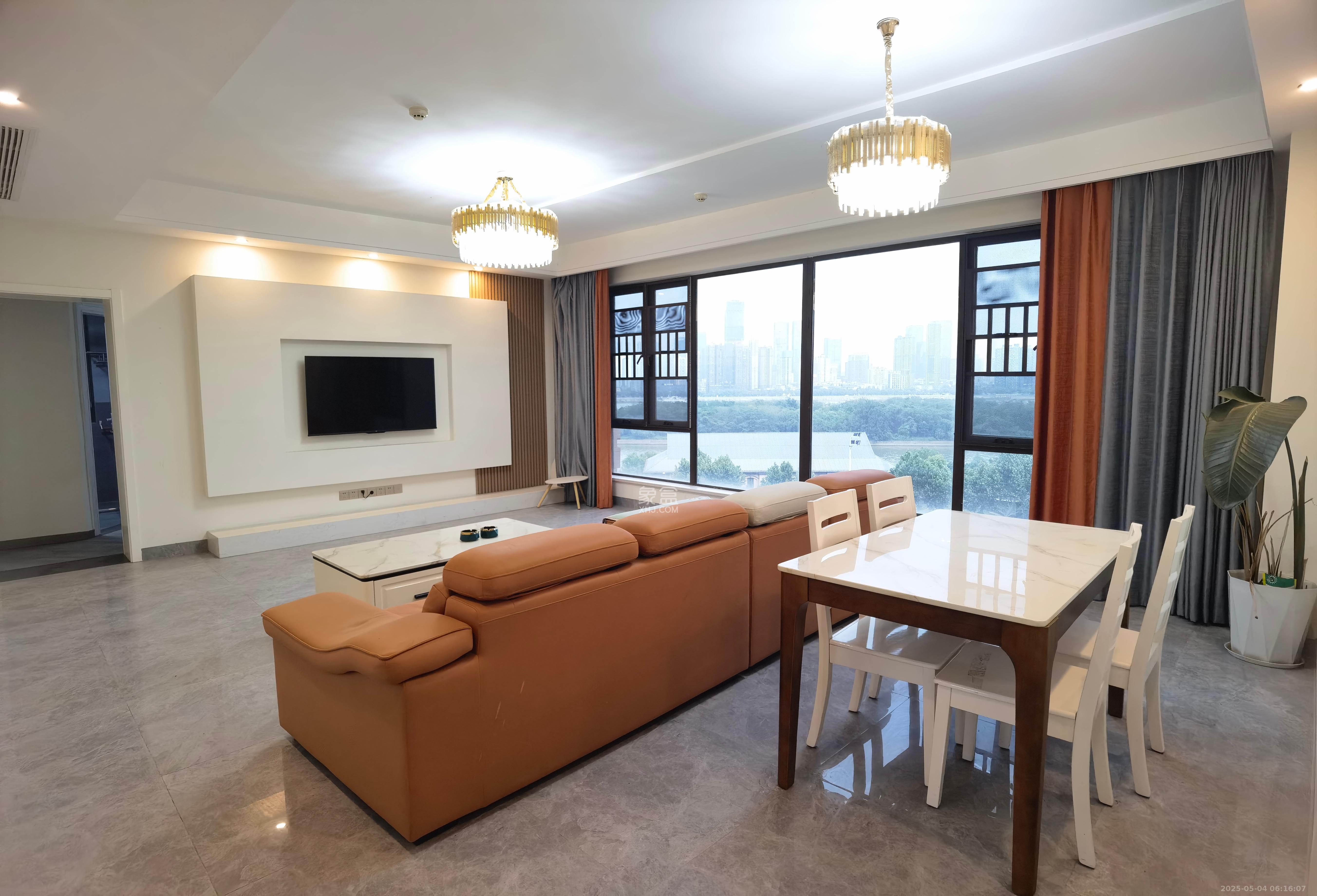 保利西海岸A区 3室2厅2卫 5500.0元/月 保利西海岸A区 3室2厅2卫 5500.0元/月室内图