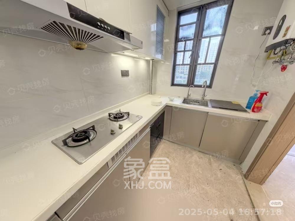 招商华发依云曦城 4室2厅1卫 2600.0元/月 招商华发依云曦城 4室2厅1卫 2600.0元/月室内图