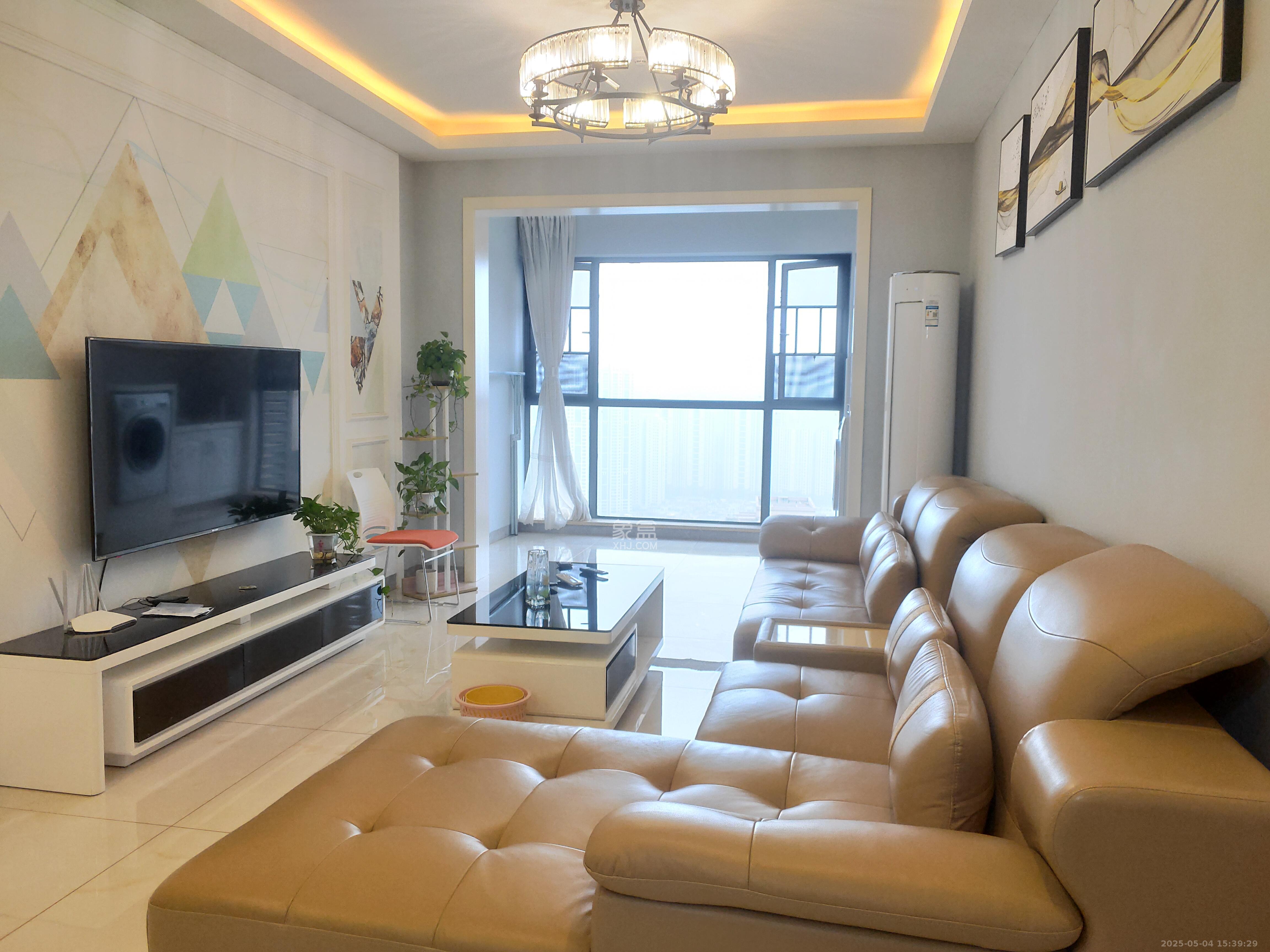 中建梅溪湖中心  3室2厅2卫   3600.00元/月