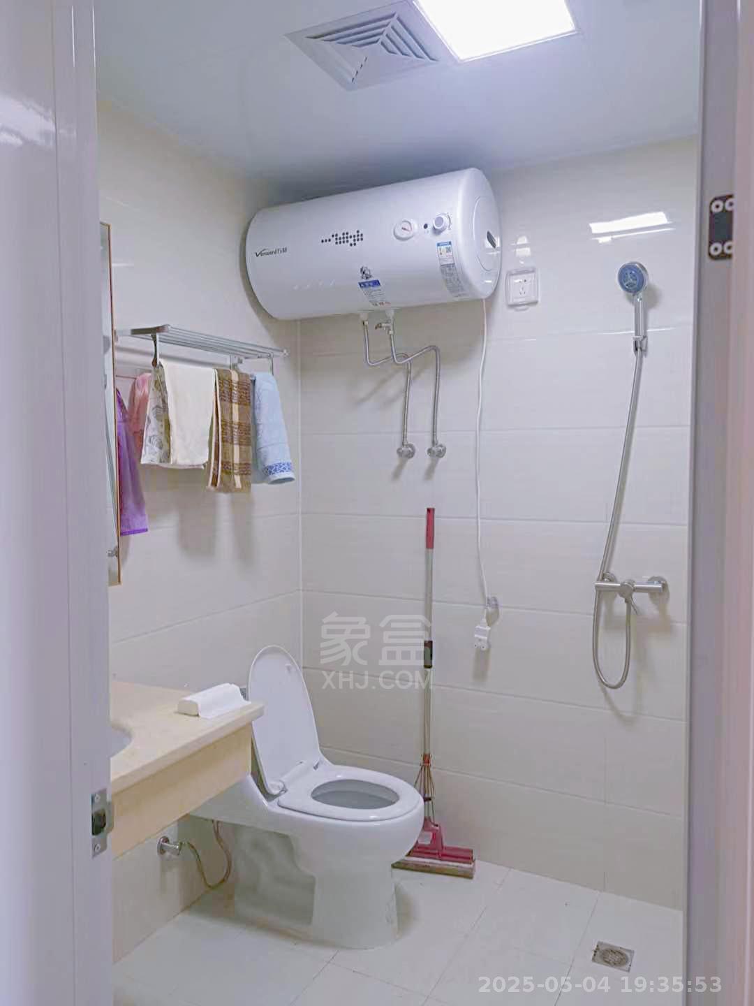 湘银星城  1室1厅1卫    1200.0元/月 湘银星城  1室1厅1卫    1200.0元/月室内图