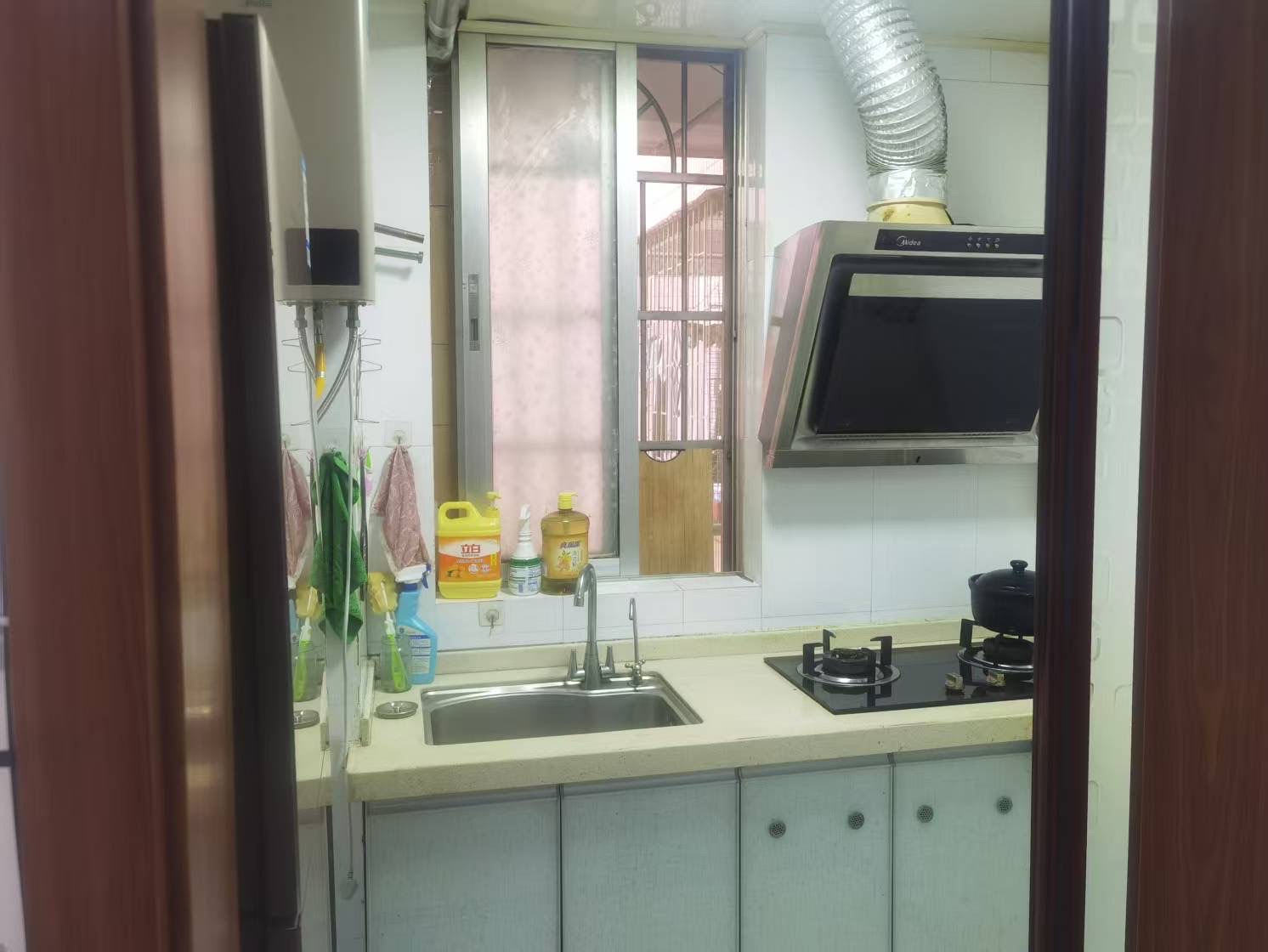 侨诚花园 1室0厅1卫 2300.0元/月 侨诚花园 1室0厅1卫 2300.0元/月室内图