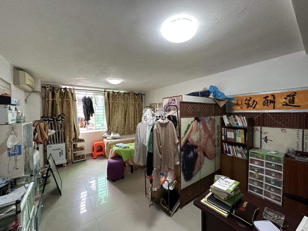 和平城市广场  1室1厅1卫   1500.00元/月室内图1