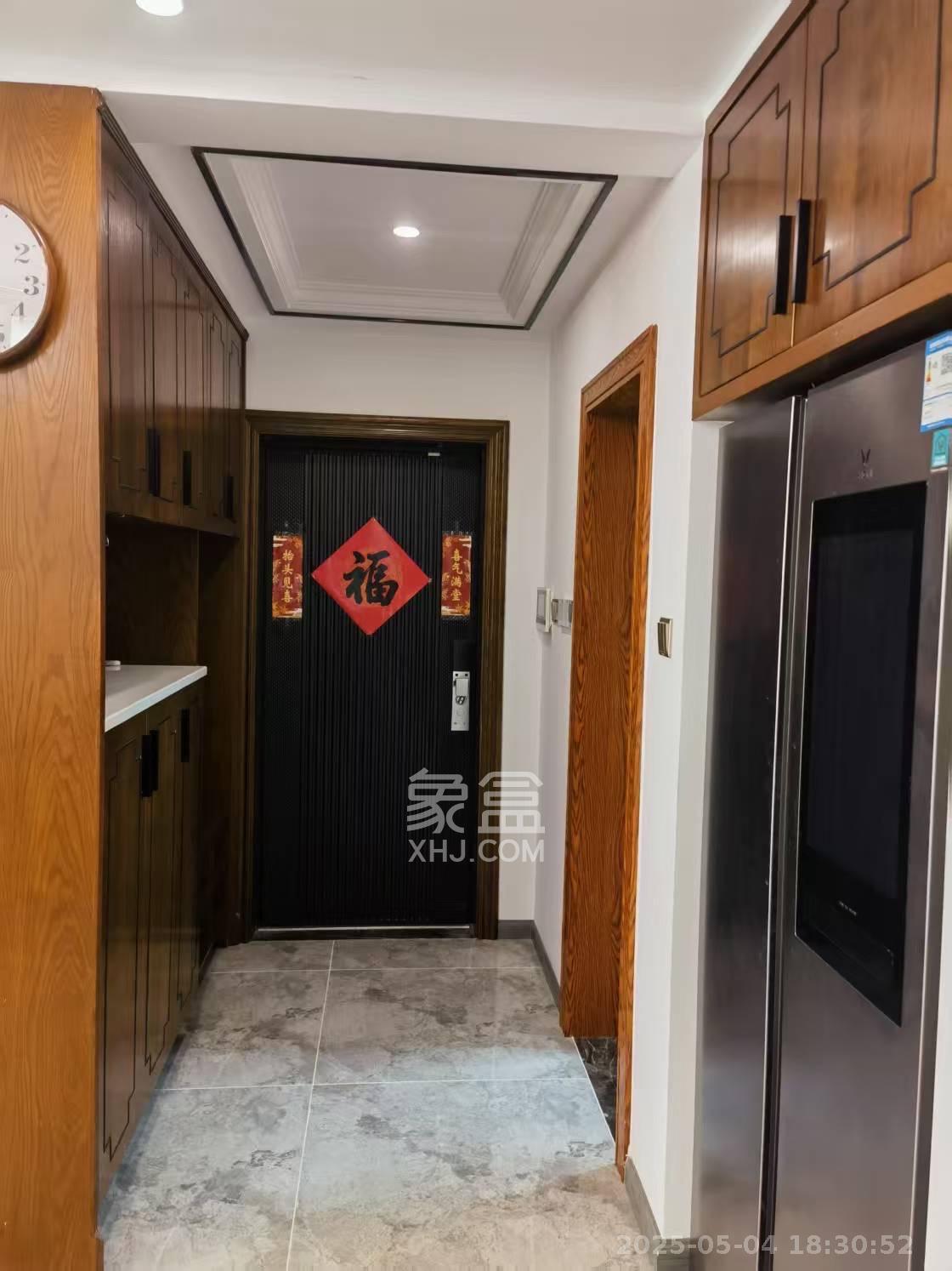 绿地新都会  4室2厅2卫   3500.00元/月室内图