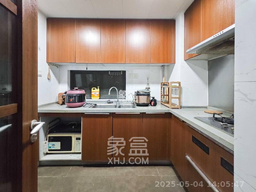 万科金域华府三四期  1室2厅1卫    2600.0元/月室内图
