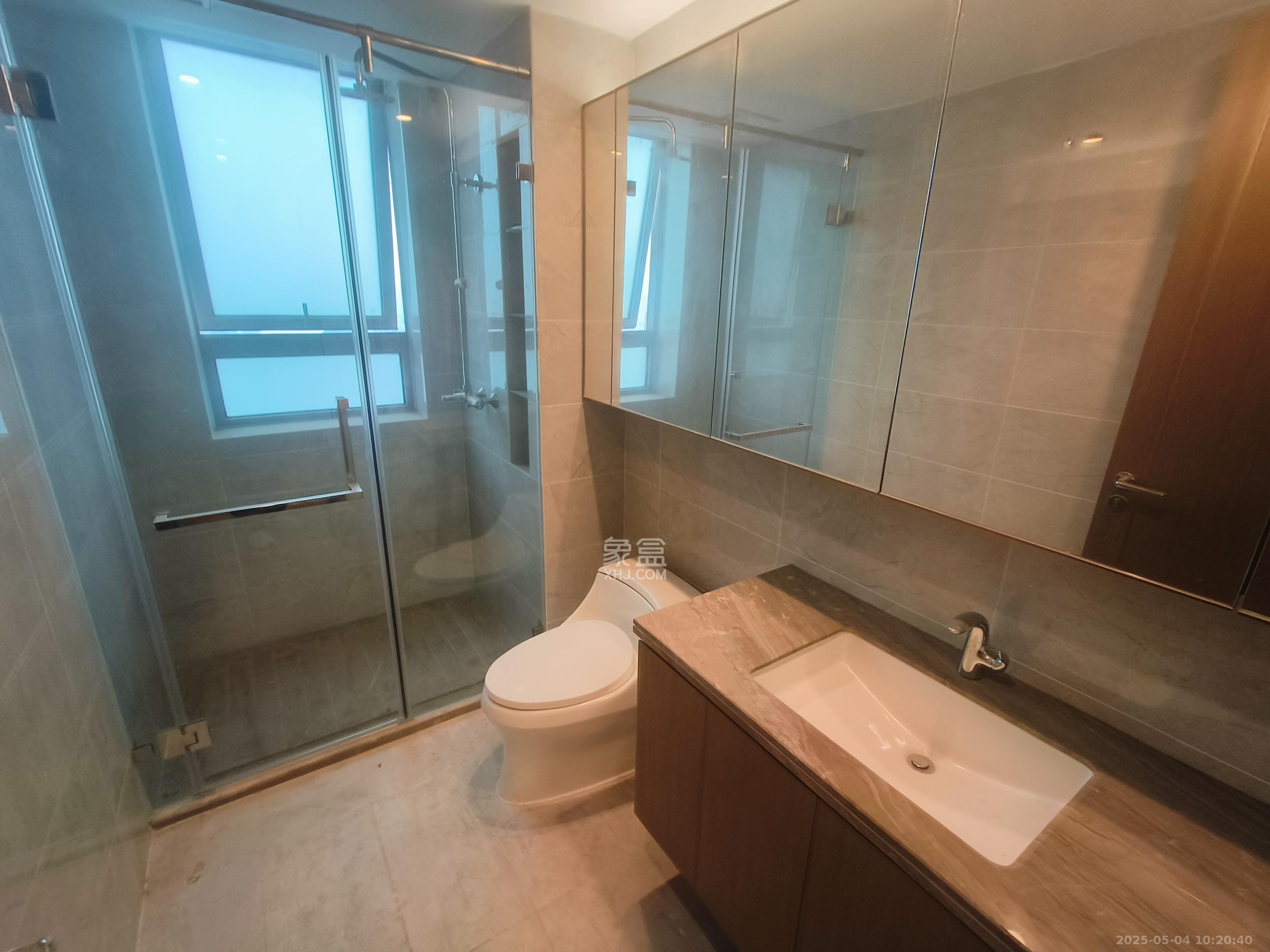 梅溪湖金茂湾 5室2厅3卫 9000.0元/月 梅溪湖金茂湾 5室2厅3卫 9000.0元/月室内图