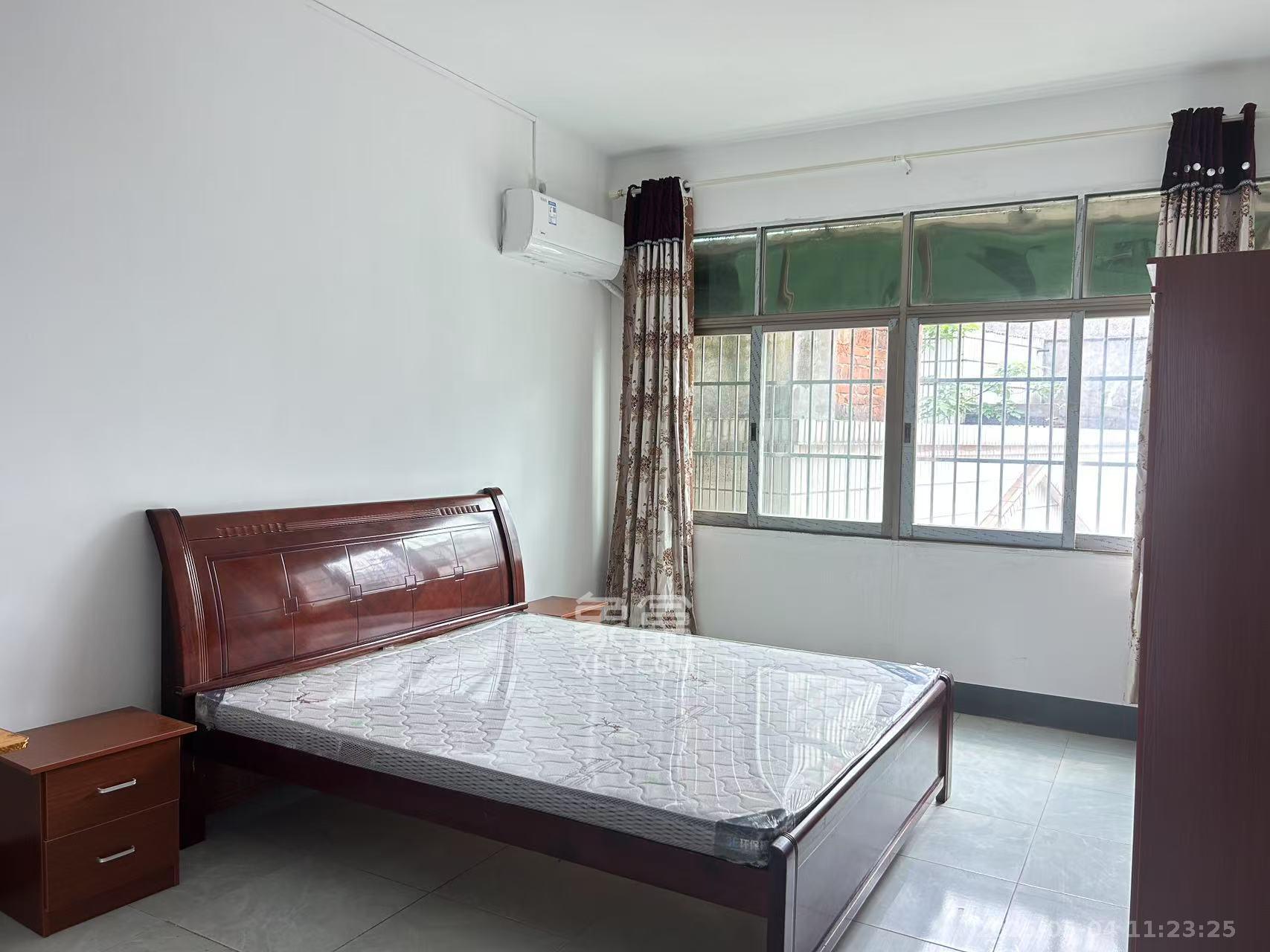 洞井商贸城 2室2厅1卫 1300.0元/月 洞井商贸城 2室2厅1卫 1300.0元/月室内图