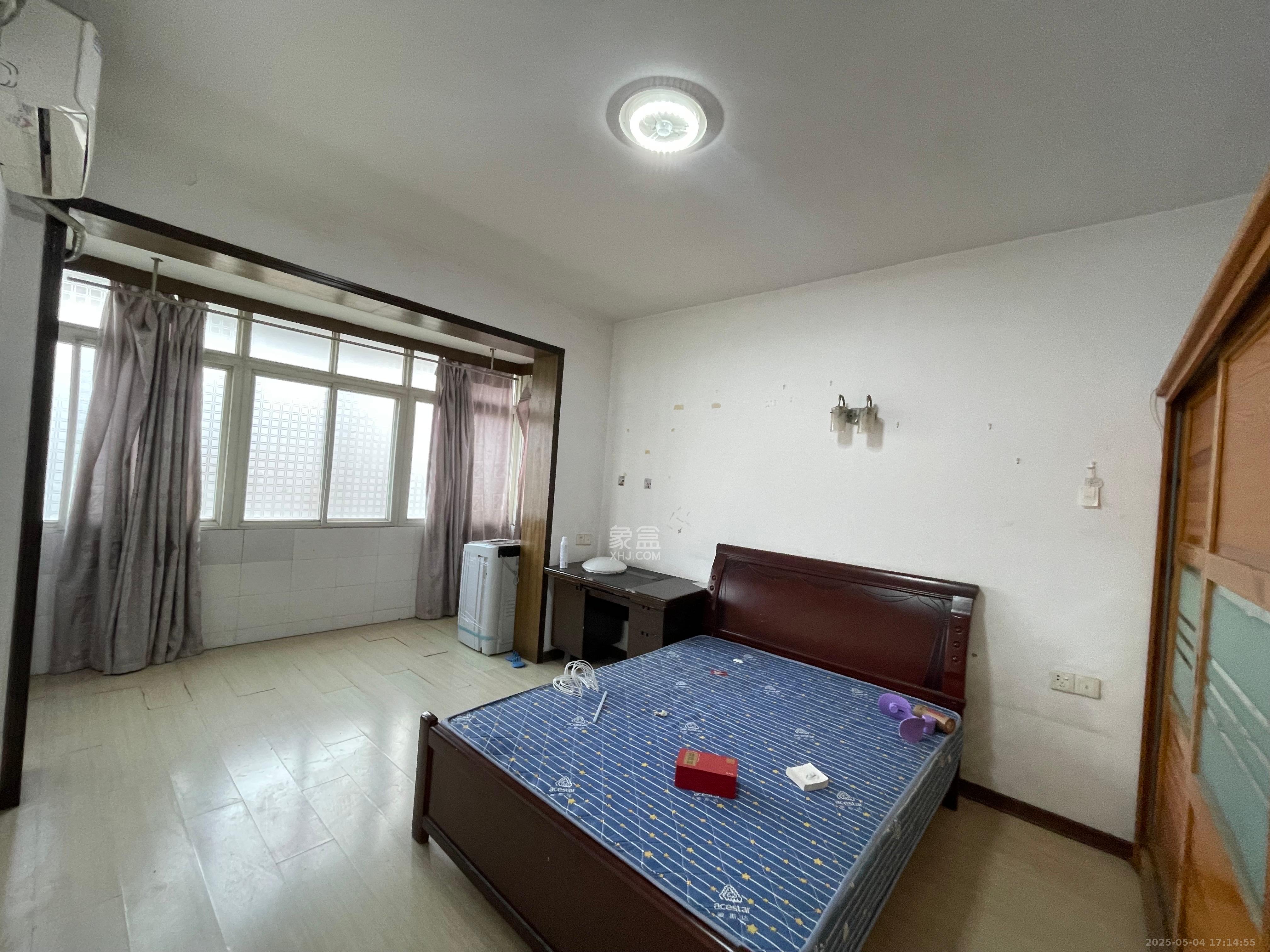 桂花二村  2室1厅1卫   1300.00元/月室内图