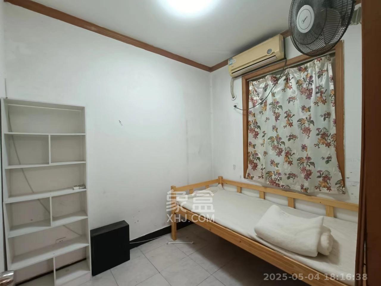 鑫宇翠庭  4室2廳1衛(wèi)   2800.00元/月室內(nèi)圖