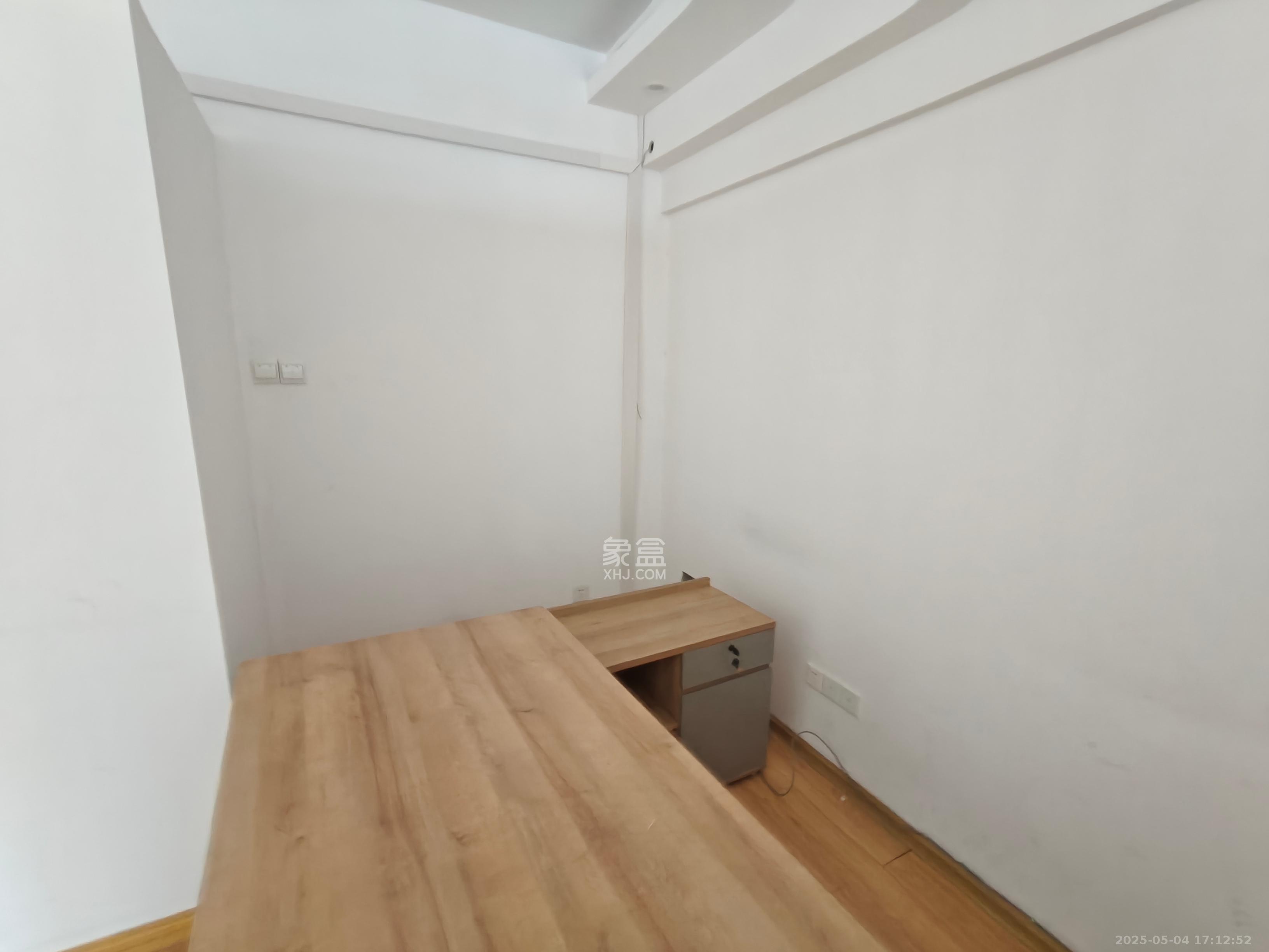 长城华都  1室0厅1卫    1300.0元/月 长城华都  1室0厅1卫    1300.0元/月室内图