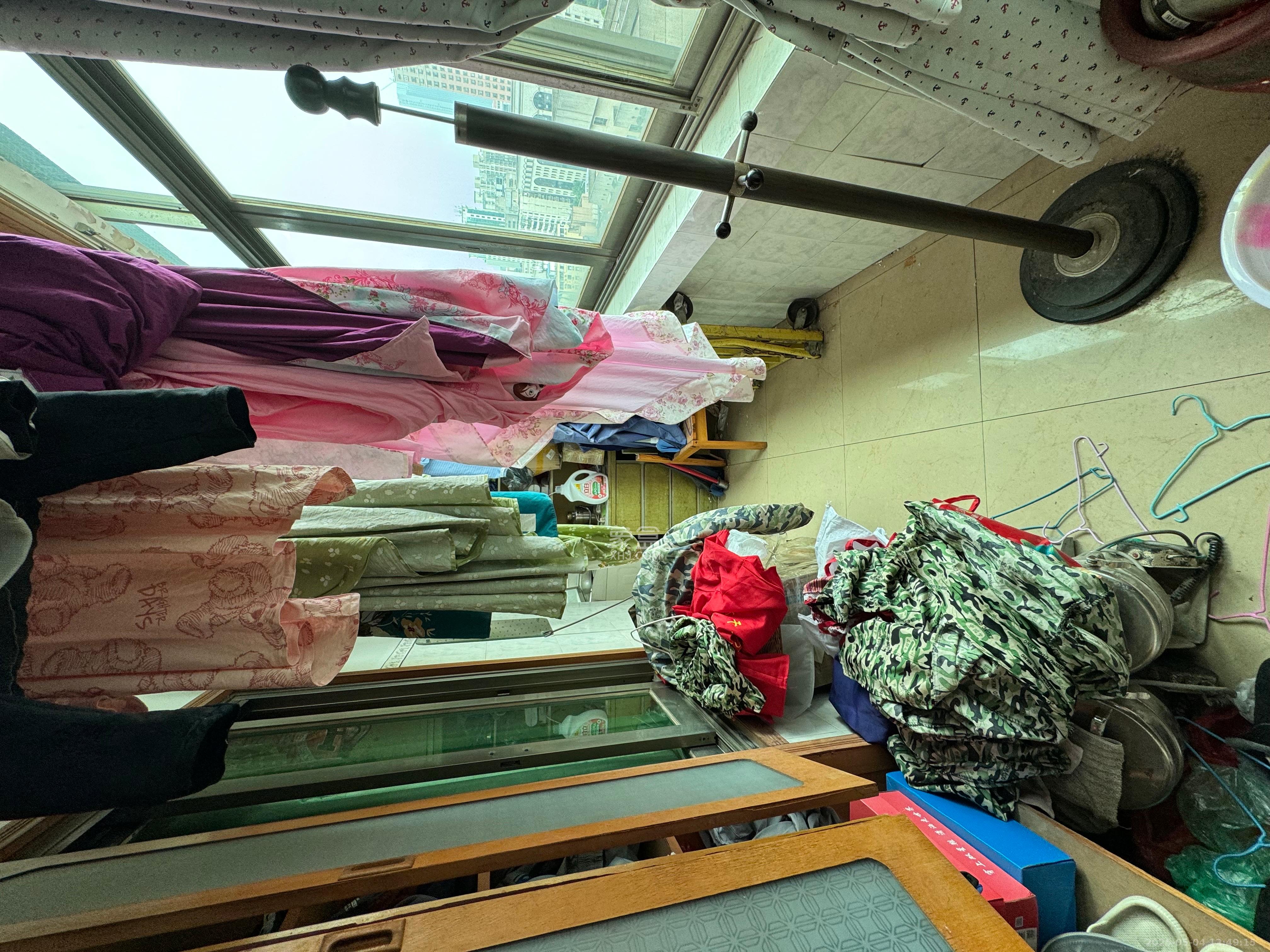 隆华金属宿舍  3室2厅1卫    2400.0元/月 隆华金属宿舍  3室2厅1卫    2400.0元/月室内图