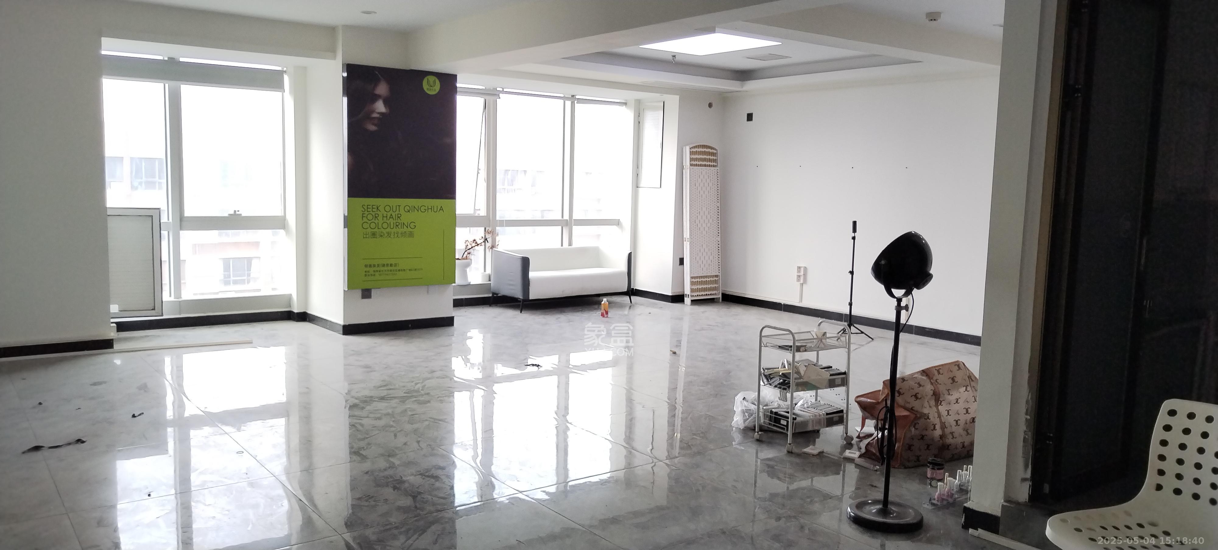 德思勤城市广场(宝格丽公寓) 1室0厅0卫 4200.0元/月 德思勤城市广场(宝格丽公寓) 1室0厅0卫 4200.0元/月室内图