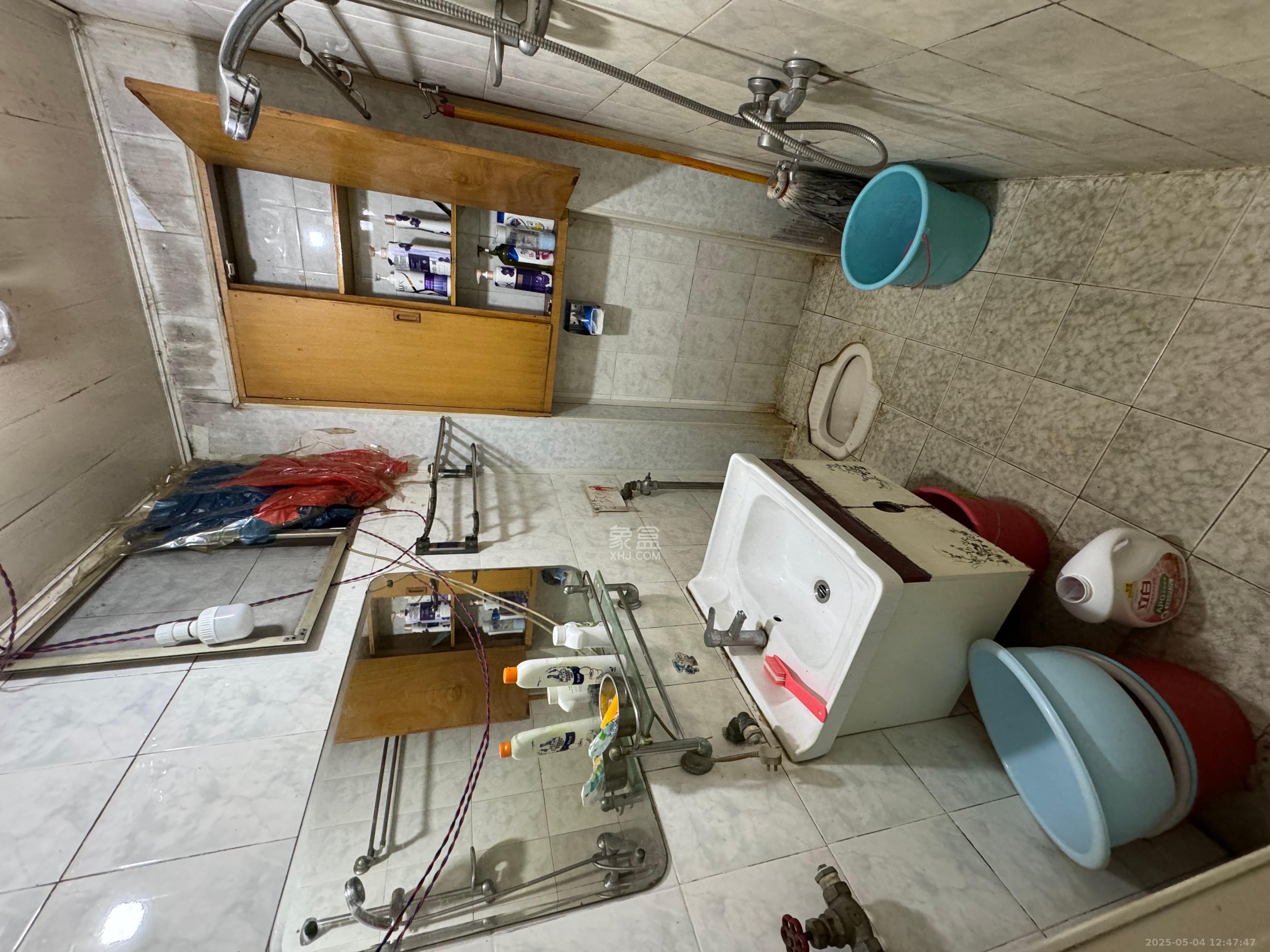 隆华金属宿舍  3室2厅1卫    2400.0元/月 隆华金属宿舍  3室2厅1卫    2400.0元/月室内图