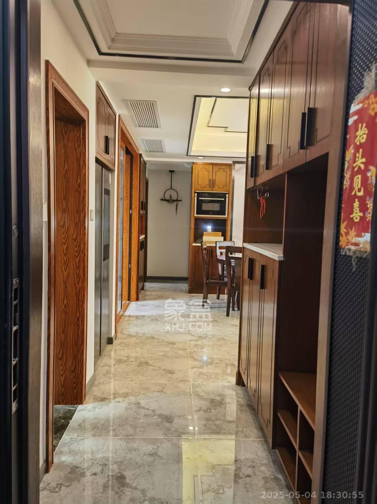 绿地新都会  4室2厅2卫   3500.00元/月室内图