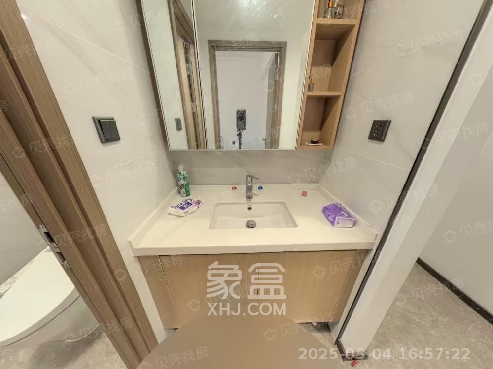 招商华发依云曦城 4室2厅1卫 2600.0元/月 招商华发依云曦城 4室2厅1卫 2600.0元/月室内图