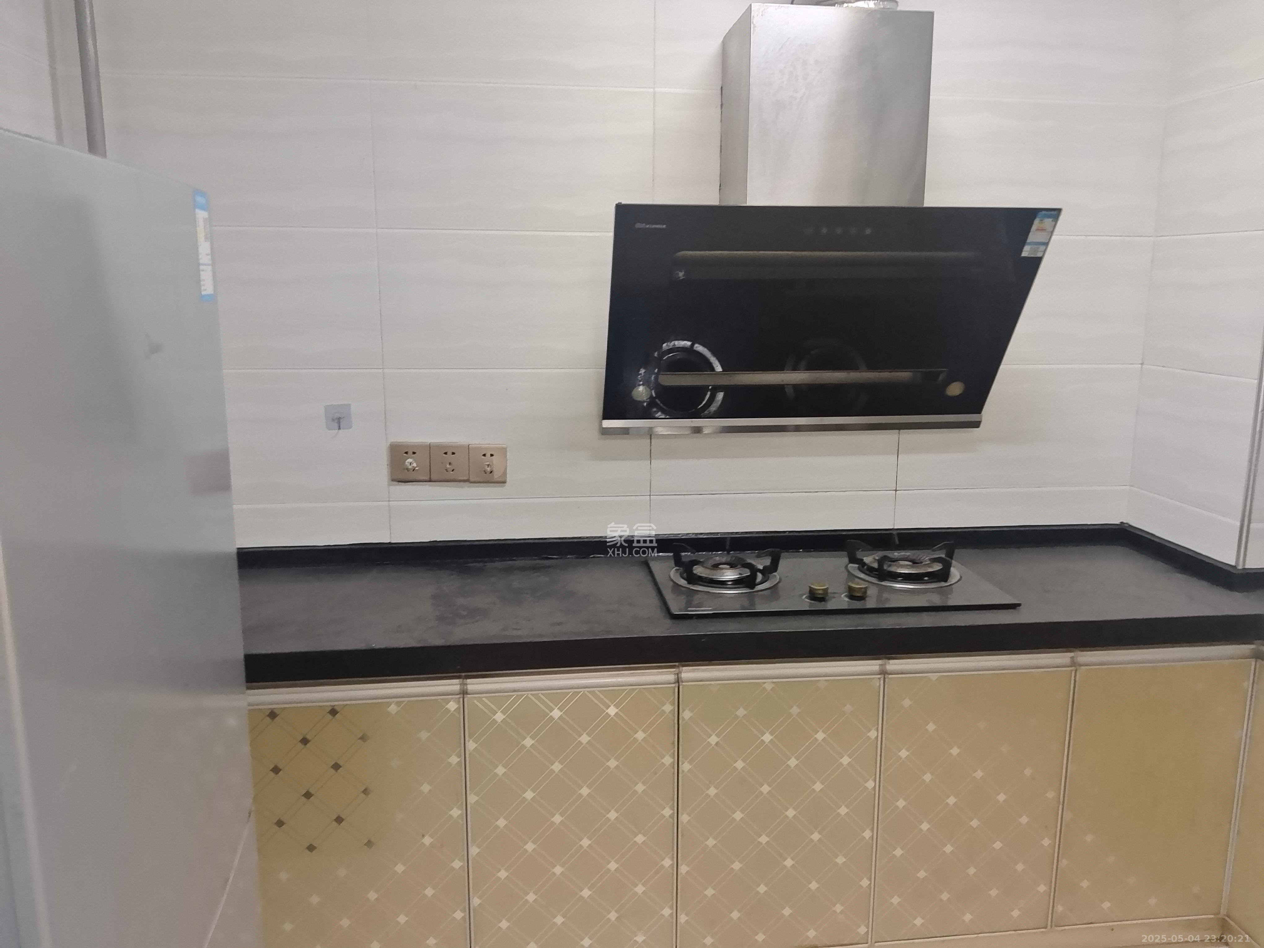 星城新宇桃花苑 3室2厅2卫 2200.0元/月 星城新宇桃花苑 3室2厅2卫 2200.0元/月室内图