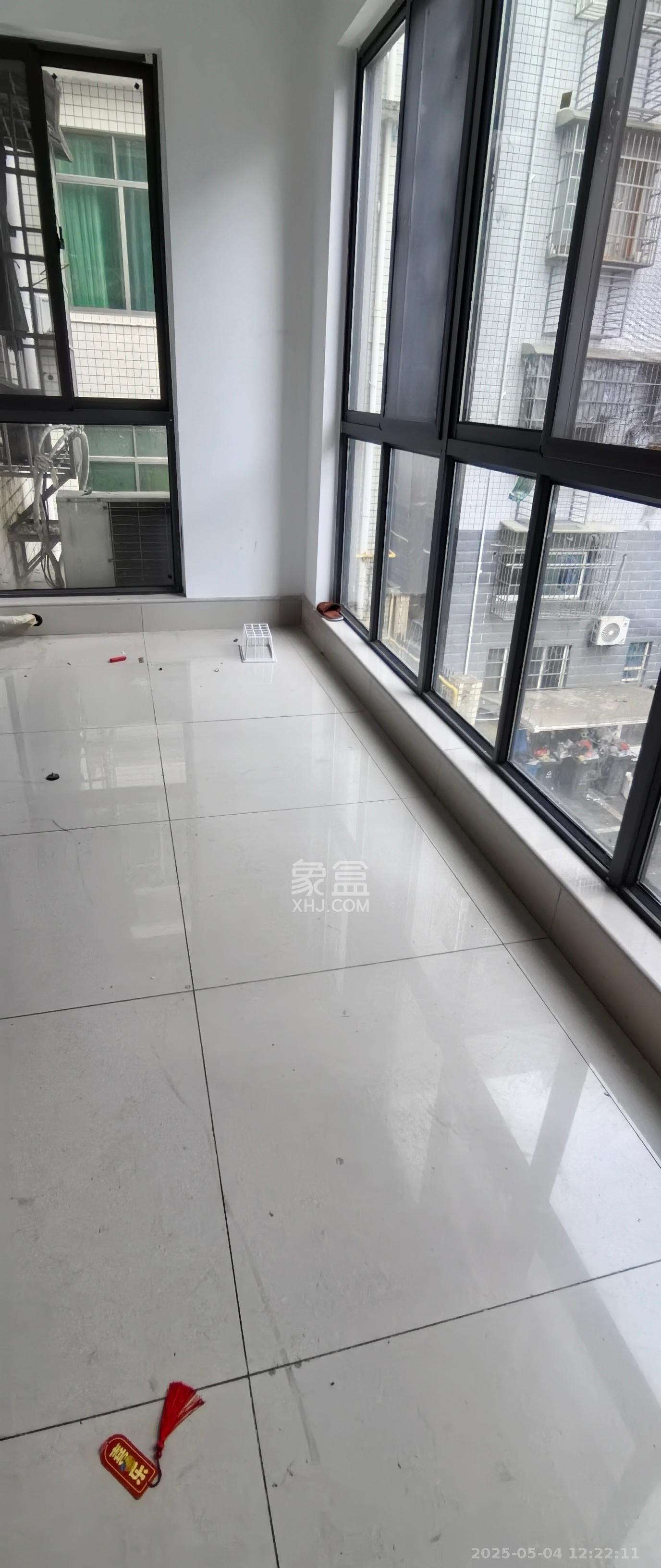 天星家园  3室2厅1卫   1600.00元/月室内图