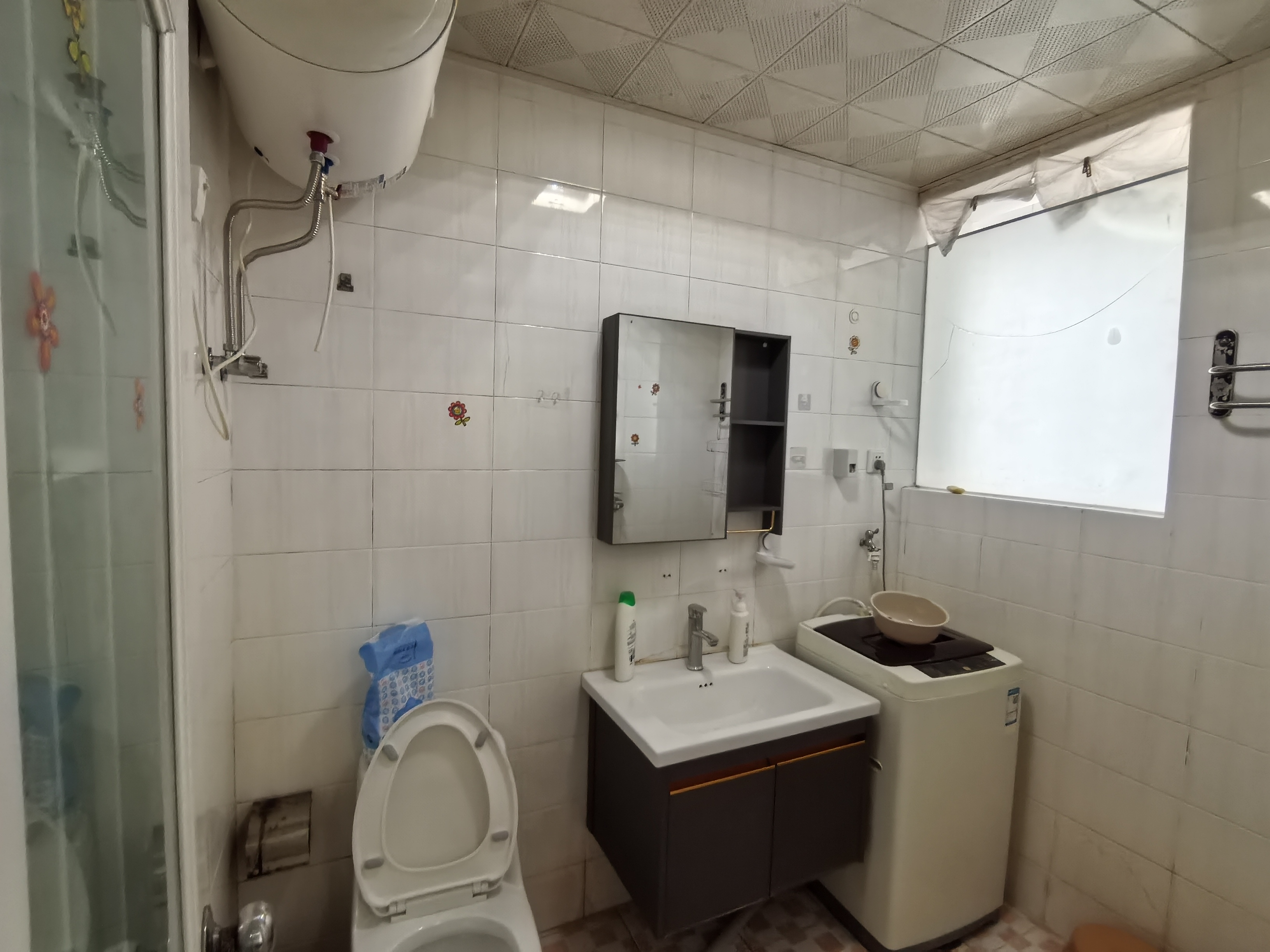 海韵裕都 1室0厅1卫 42.0万 海韵裕都 1室0厅1卫 42.0万客厅