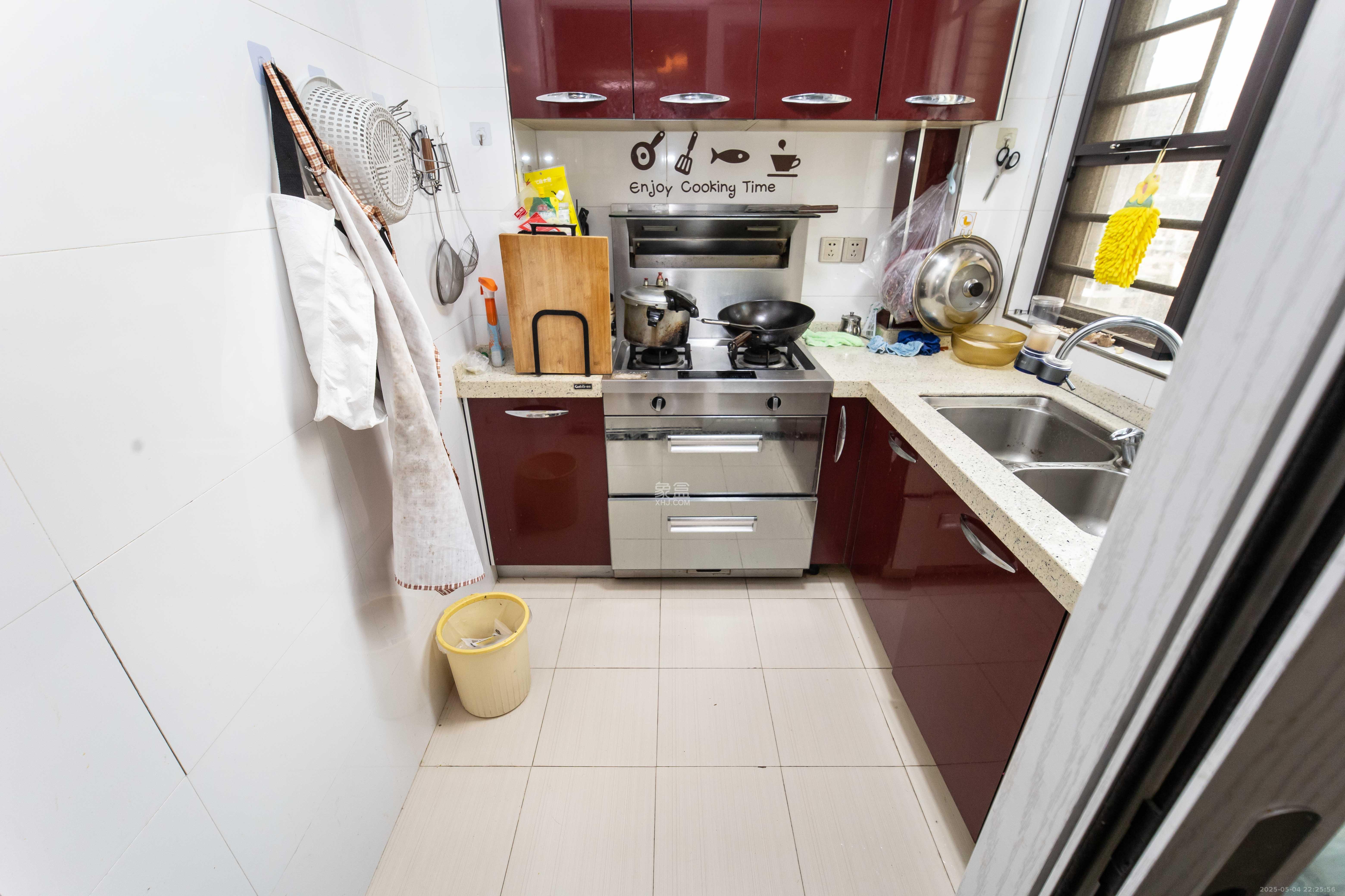 长房白沙湾  2室2厅1卫    98.0万厨房