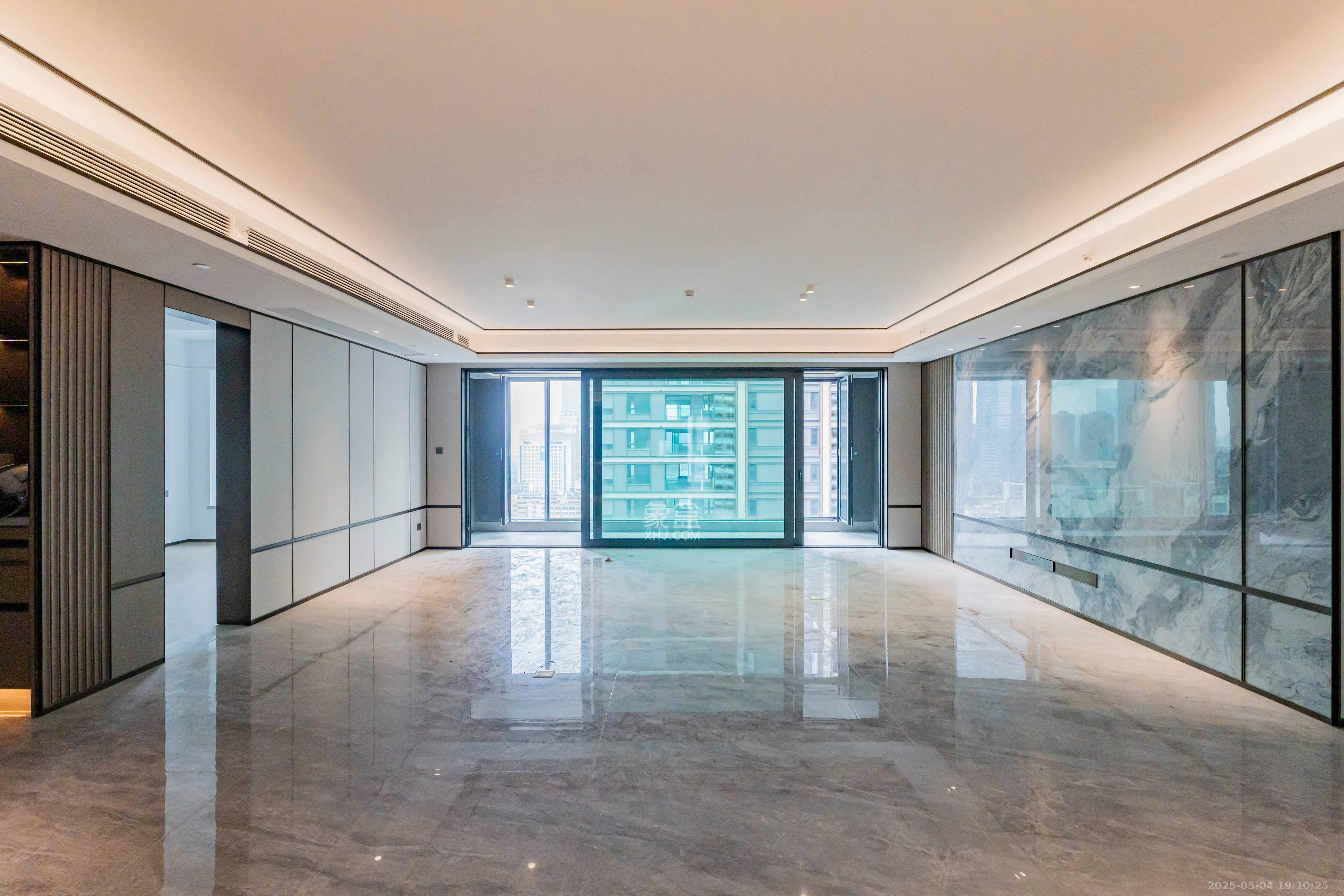 建发养云  4室2厅2卫   549.80万