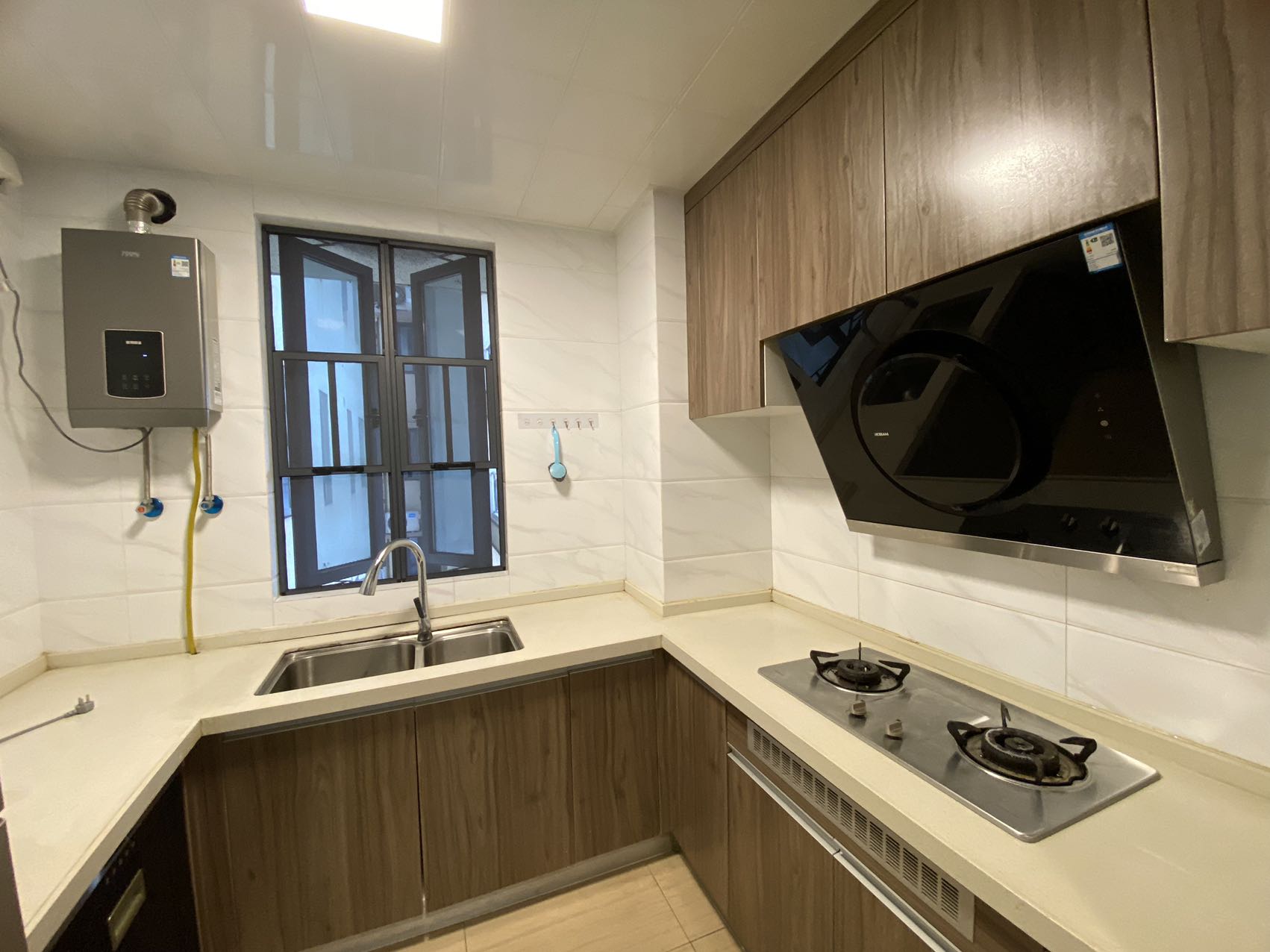 碧桂园梓山府 3室2厅2卫 1800.0元/月 碧桂园梓山府 3室2厅2卫 1800.0元/月室内图