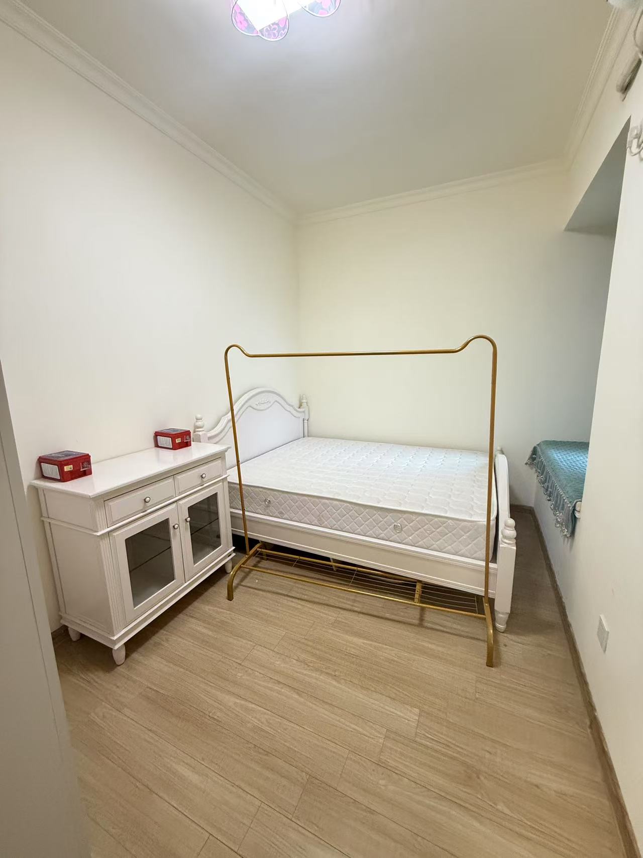 碧桂园 3室2厅1卫 1600.0元/月 碧桂园 3室2厅1卫 1600.0元/月户型图