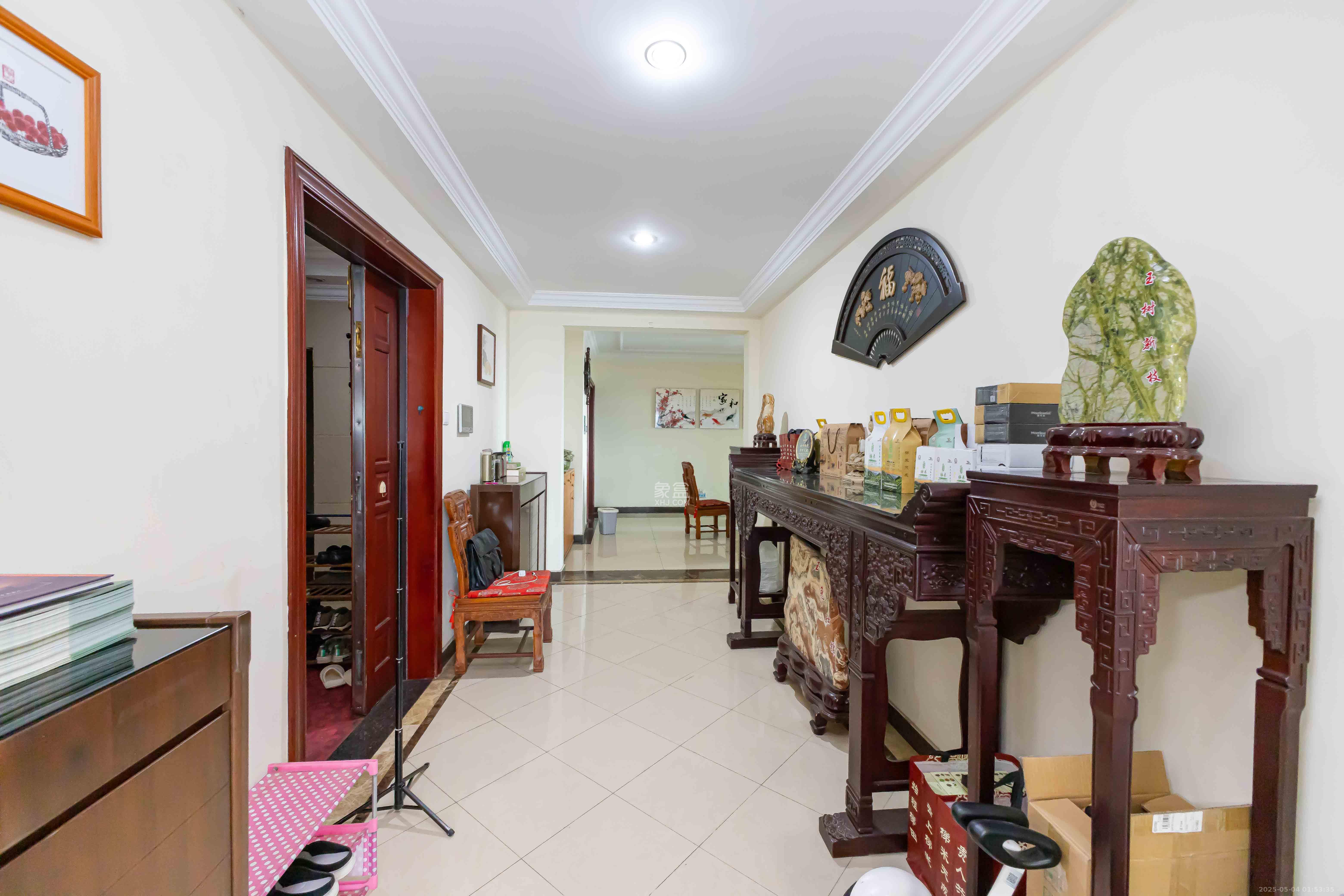 恒大名都 4室2厅4卫 188.88万 恒大名都 4室2厅4卫 188.88万客厅