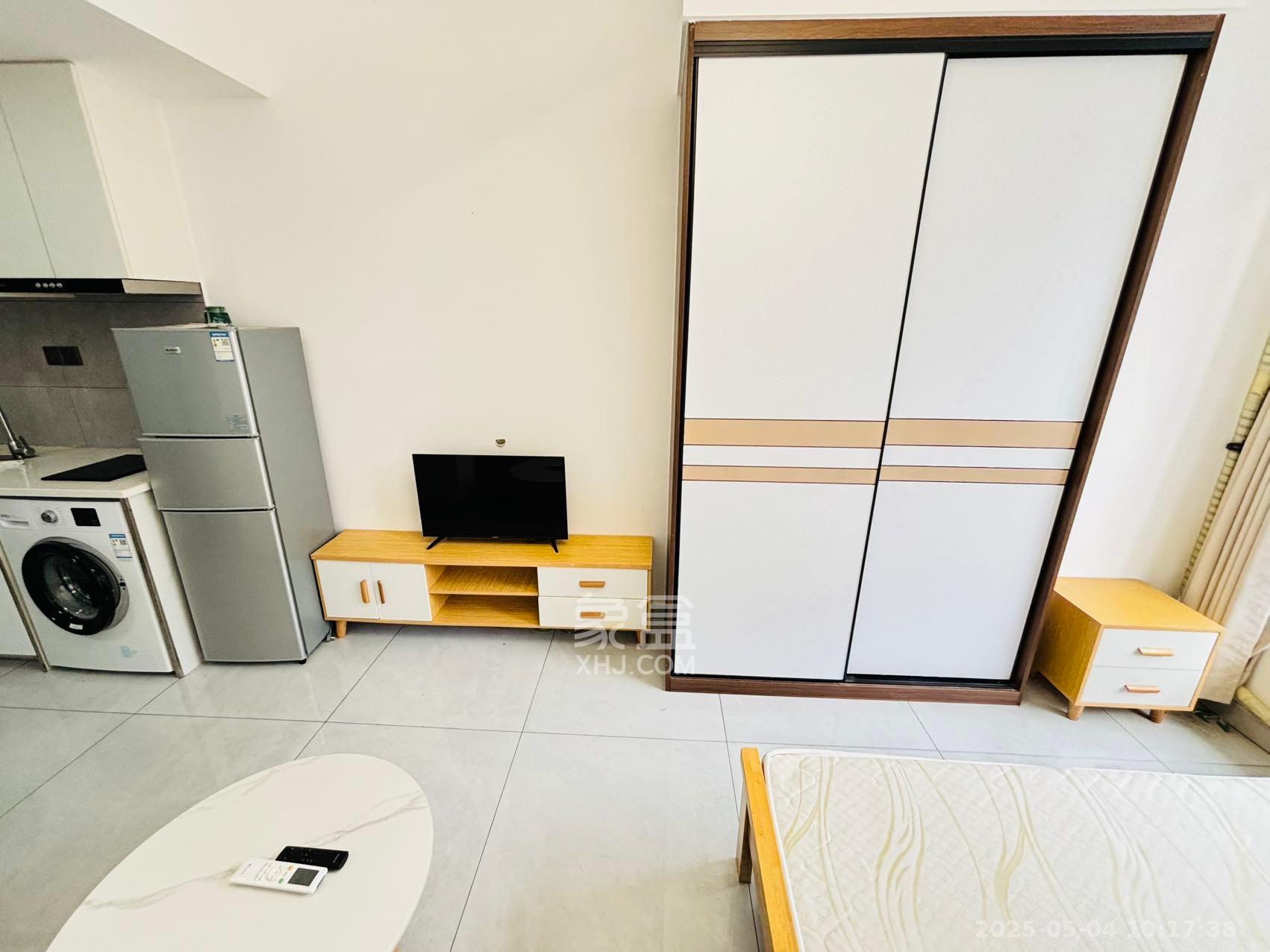 保利天禧EF区  1室1厅1卫   1600.00元/月室内图