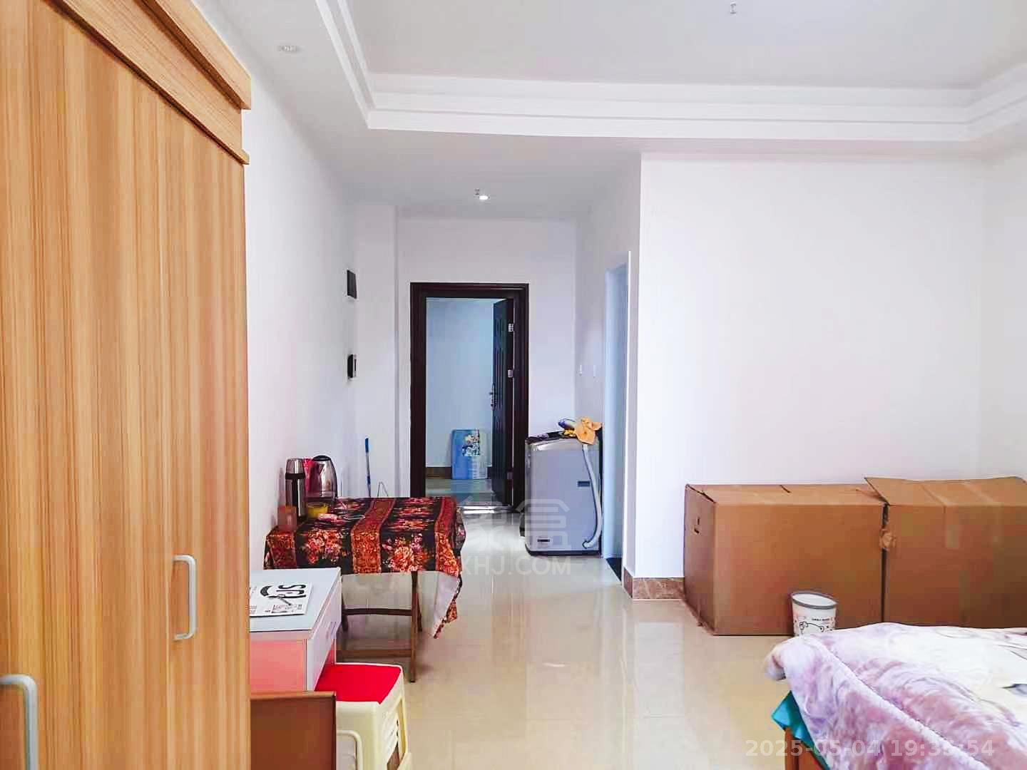 湘银星城  1室1厅1卫    1200.0元/月 湘银星城  1室1厅1卫    1200.0元/月室内图